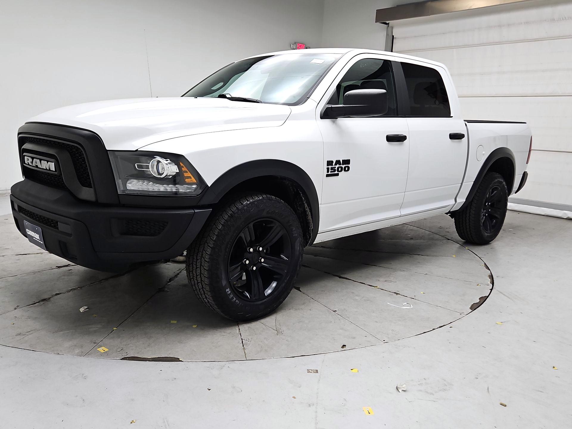 Thumbnail: 2024 RAM 1500 Classic - 3