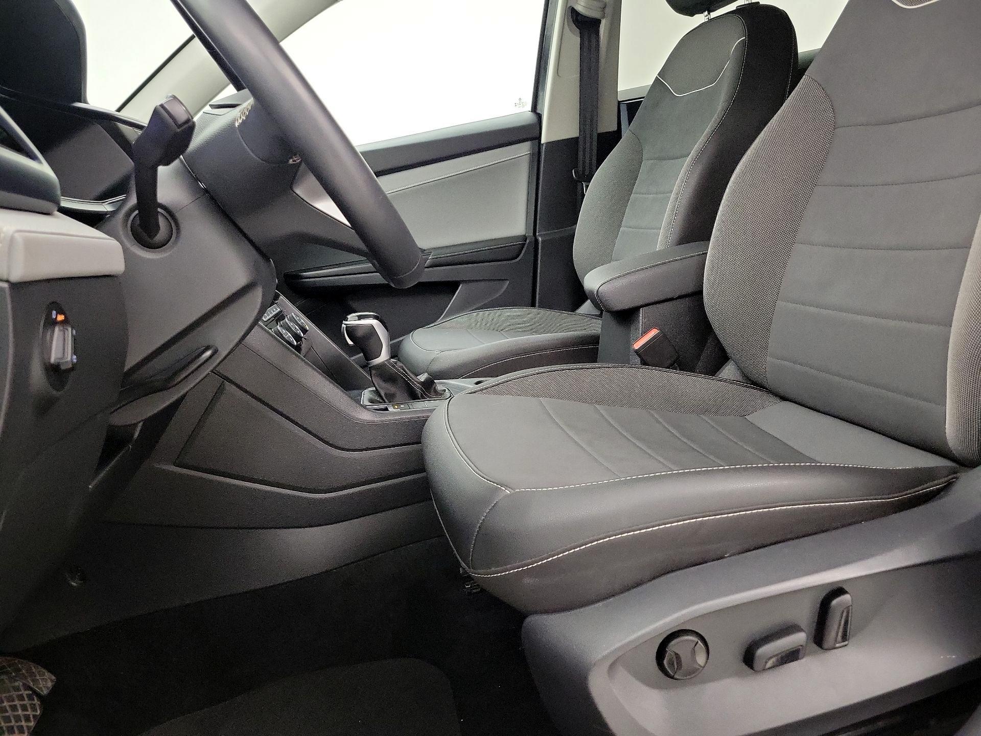 Thumbnail: 2024 Volkswagen Taos - 11