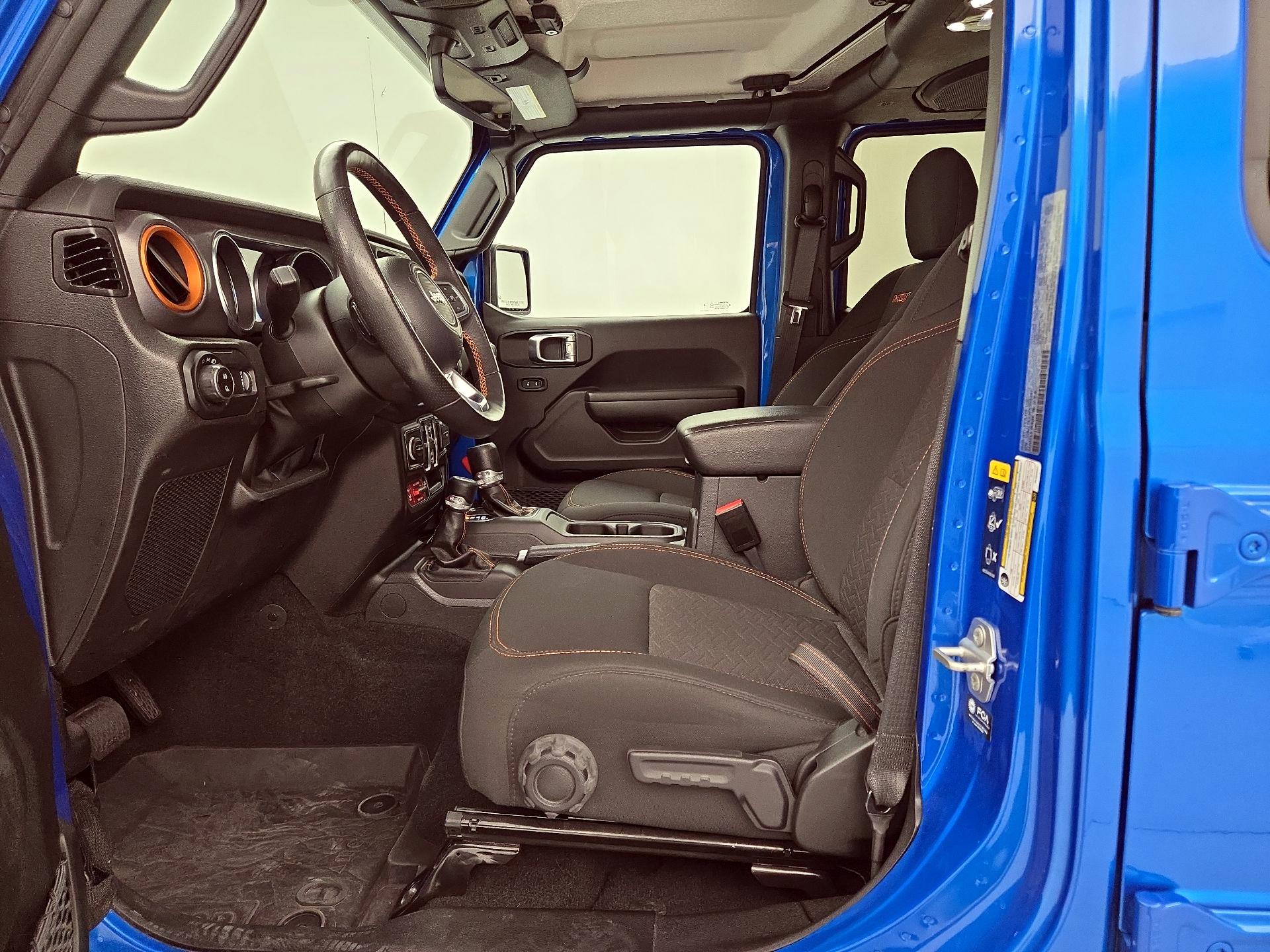 Thumbnail: 2023 Jeep Gladiator - 11