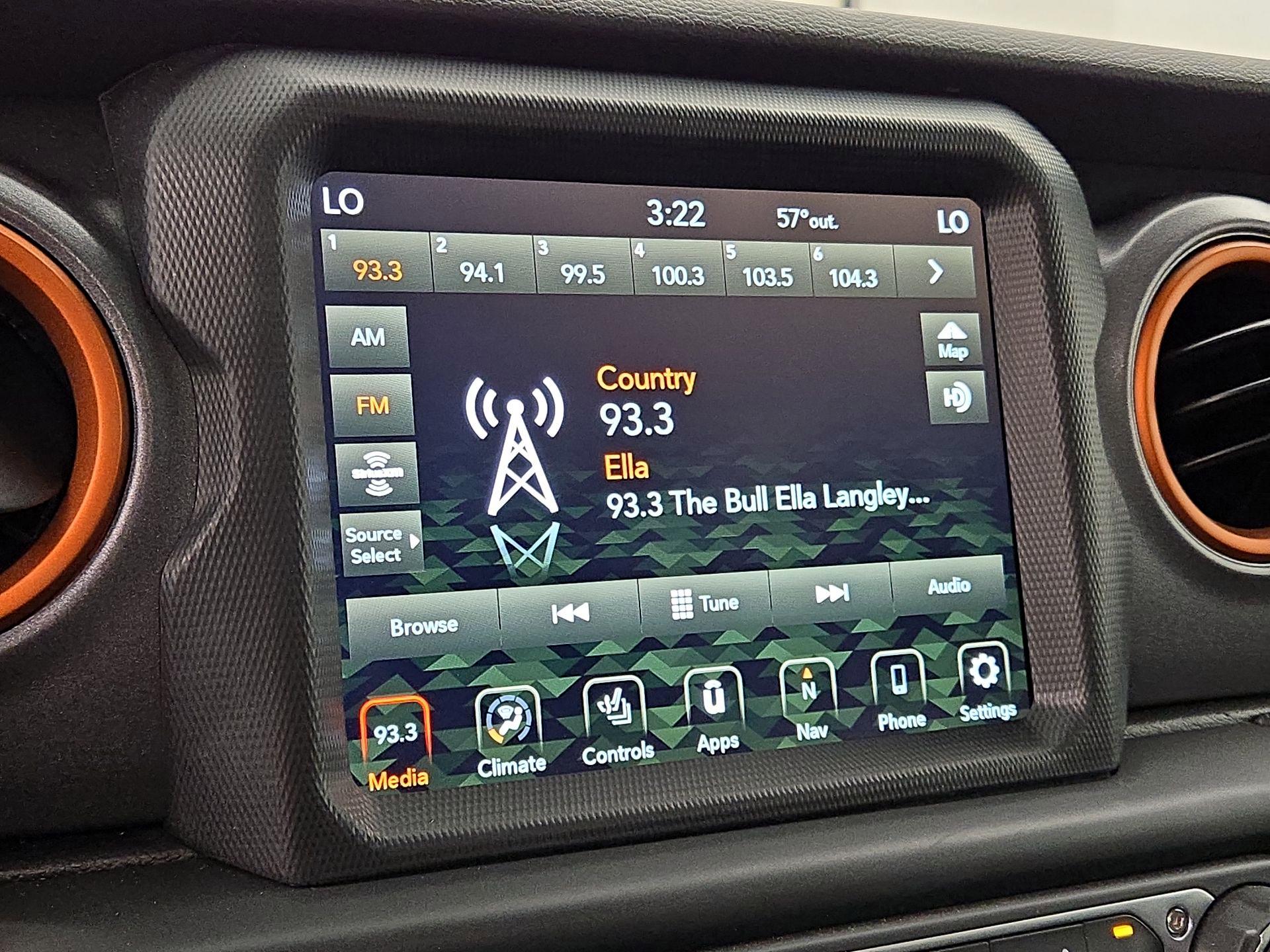 Thumbnail: 2023 Jeep Gladiator - 16