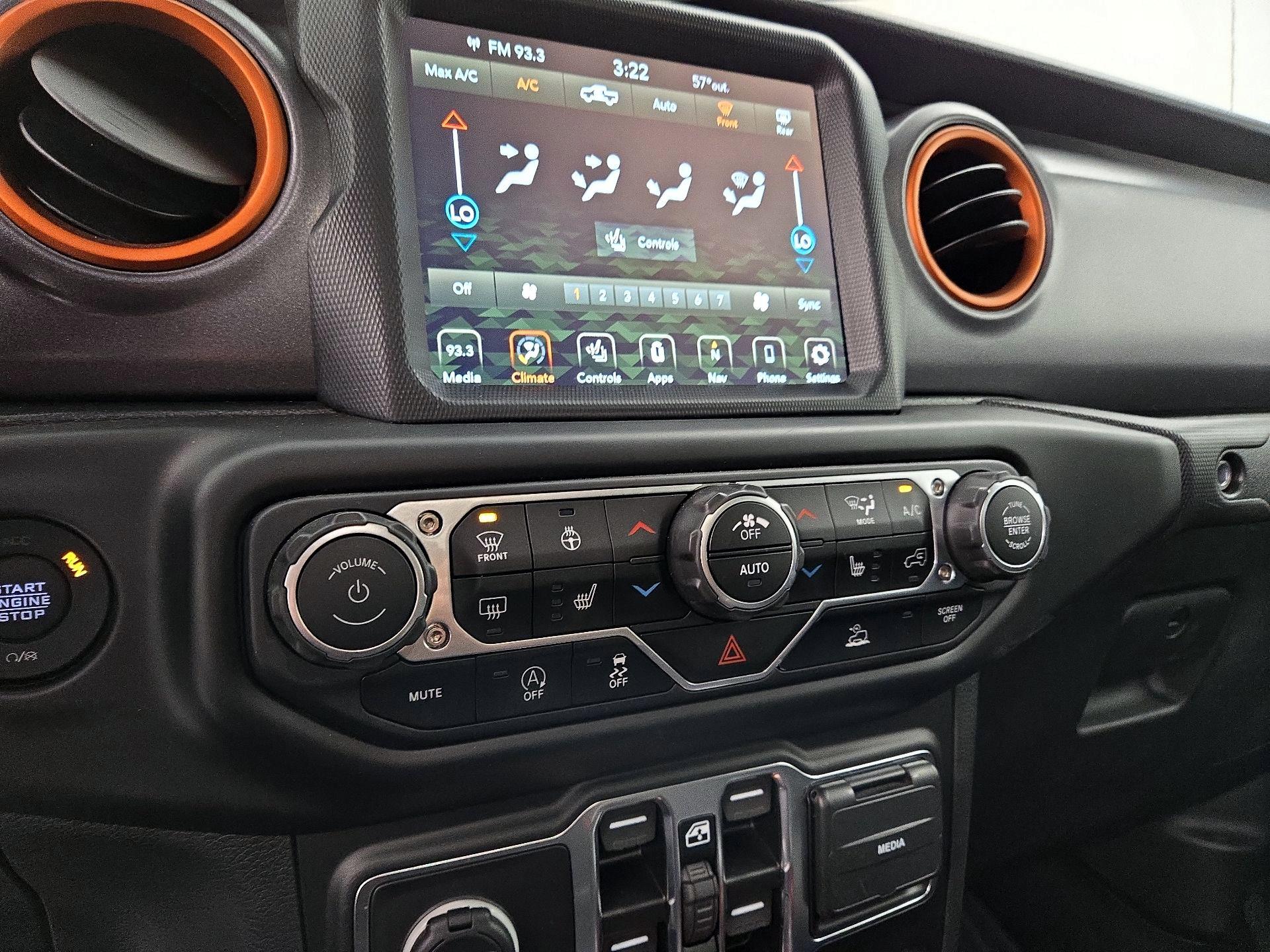 Thumbnail: 2023 Jeep Gladiator - 17