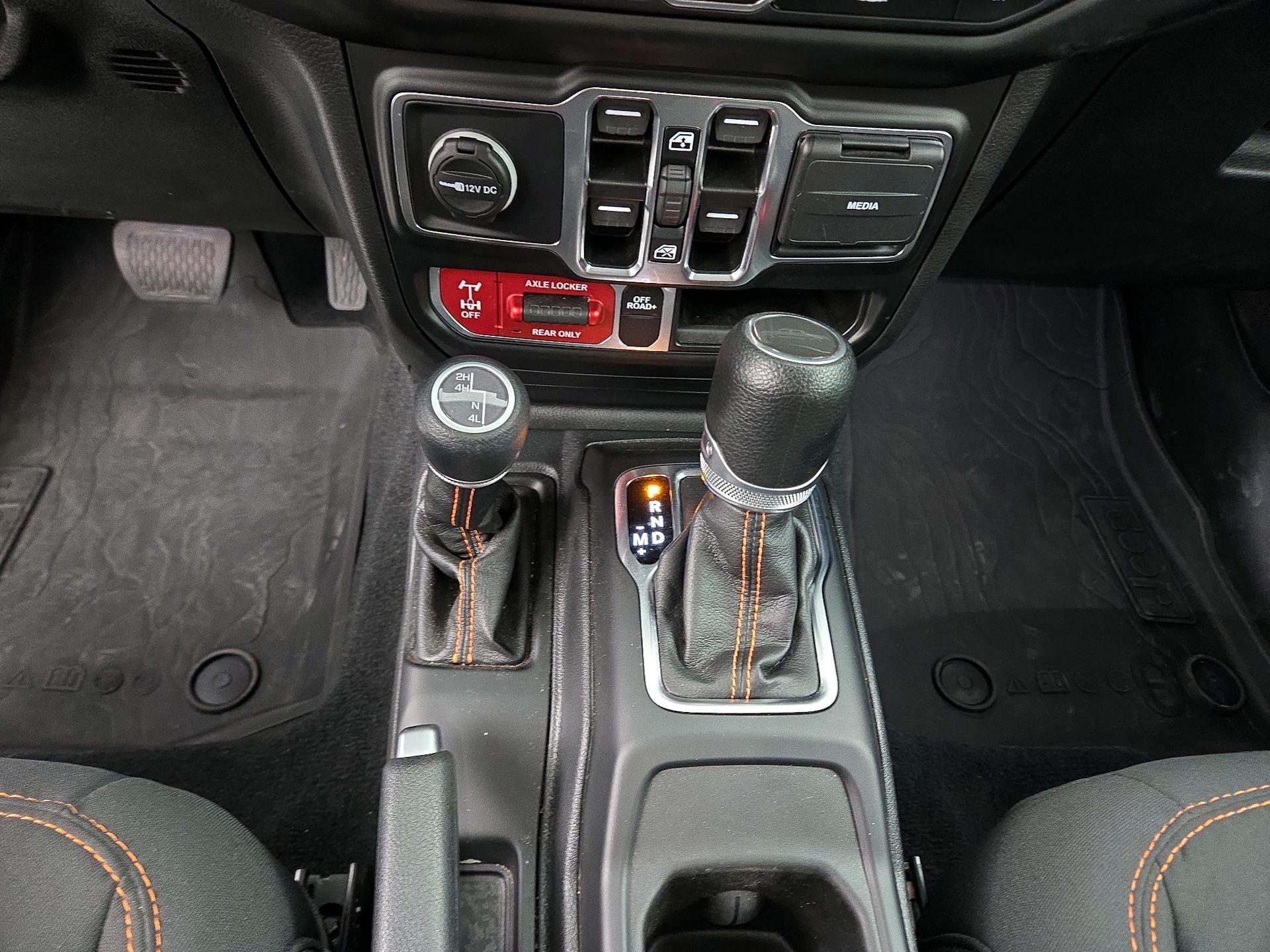 Thumbnail: 2023 Jeep Gladiator - 18