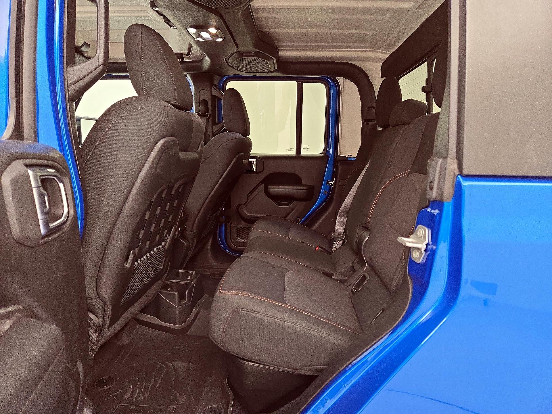 Thumbnail: 2023 Jeep Gladiator - 20