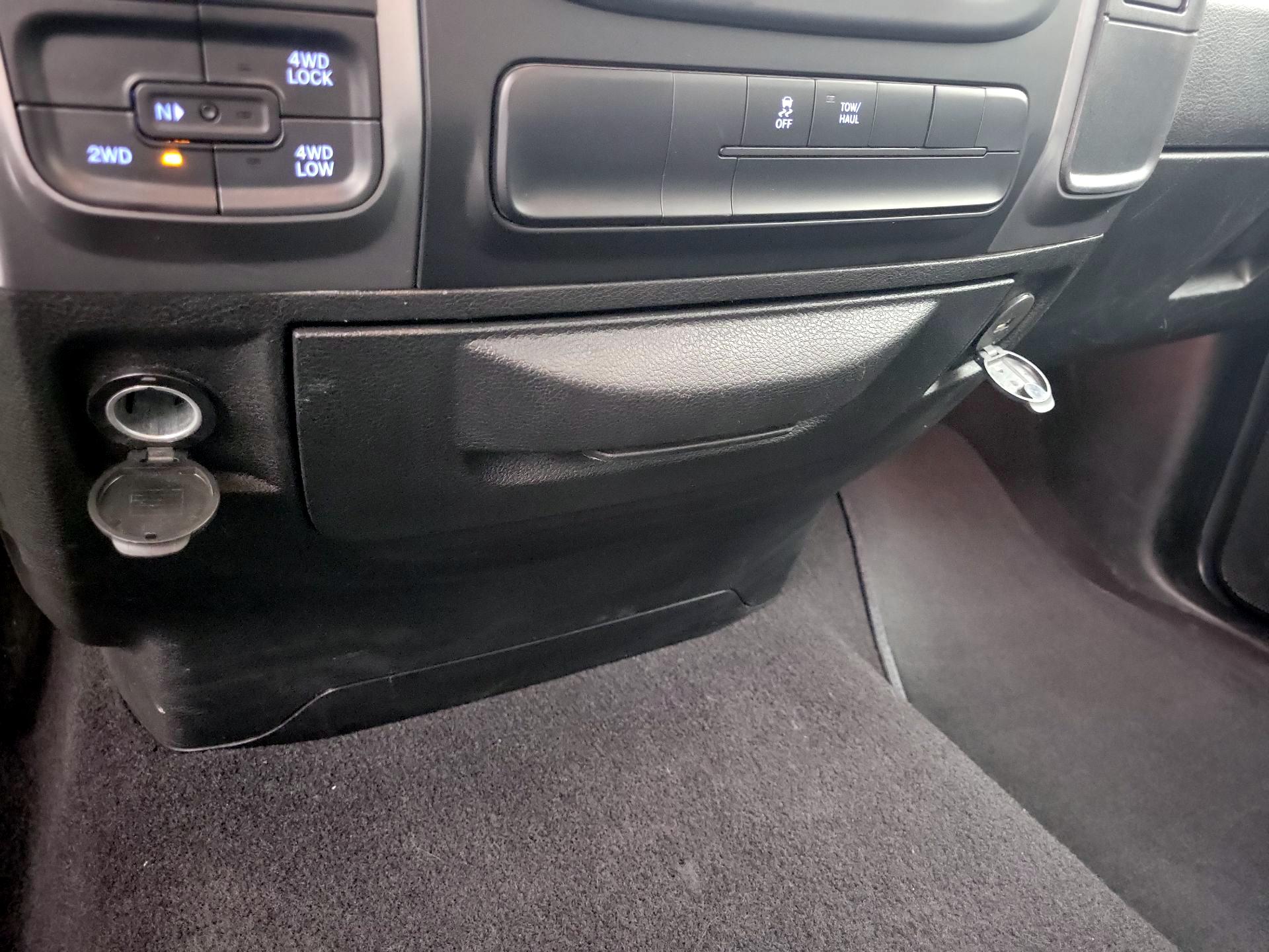 Thumbnail: 2024 RAM 1500 Classic - 19