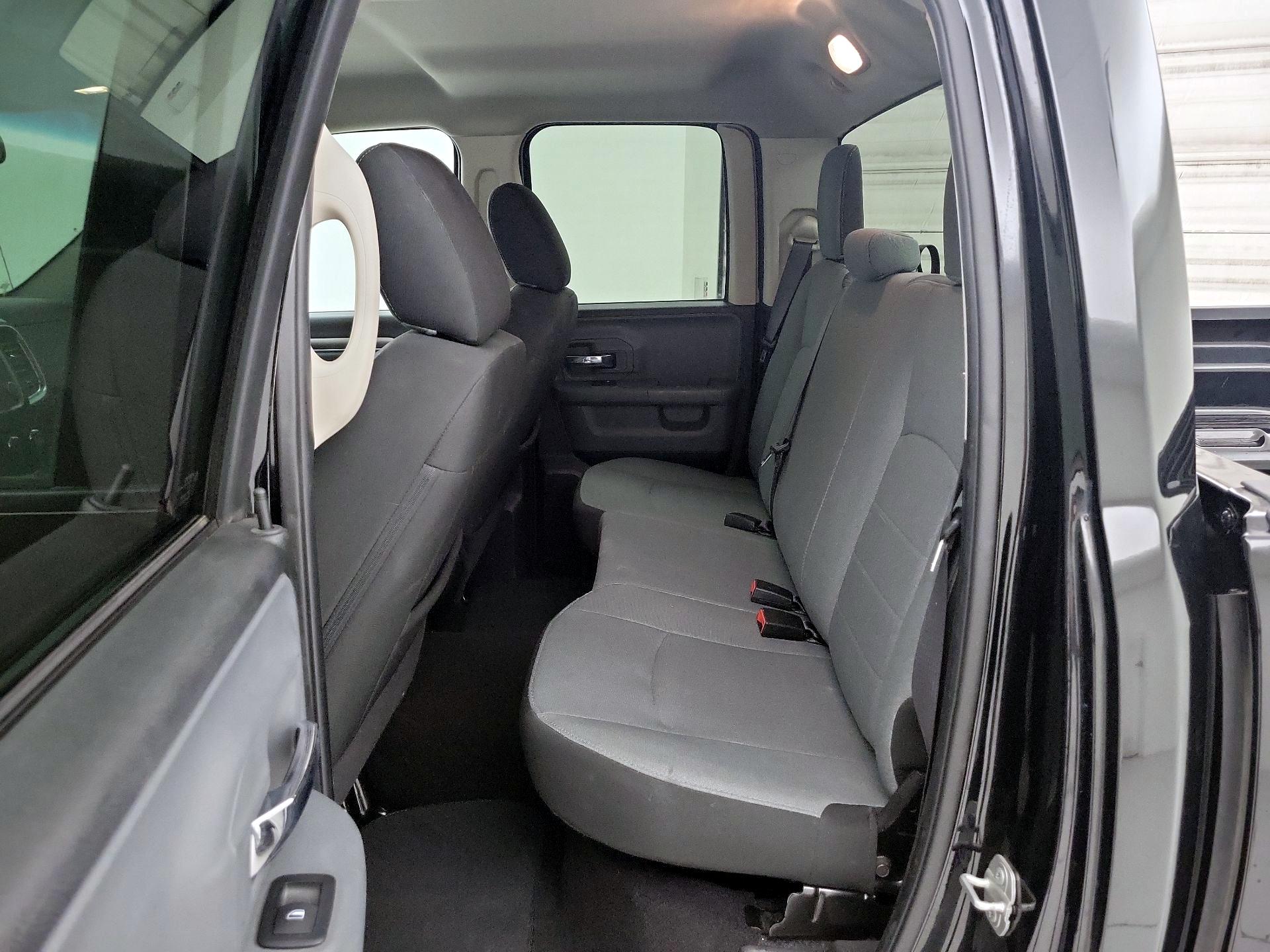 Thumbnail: 2024 RAM 1500 Classic - 20