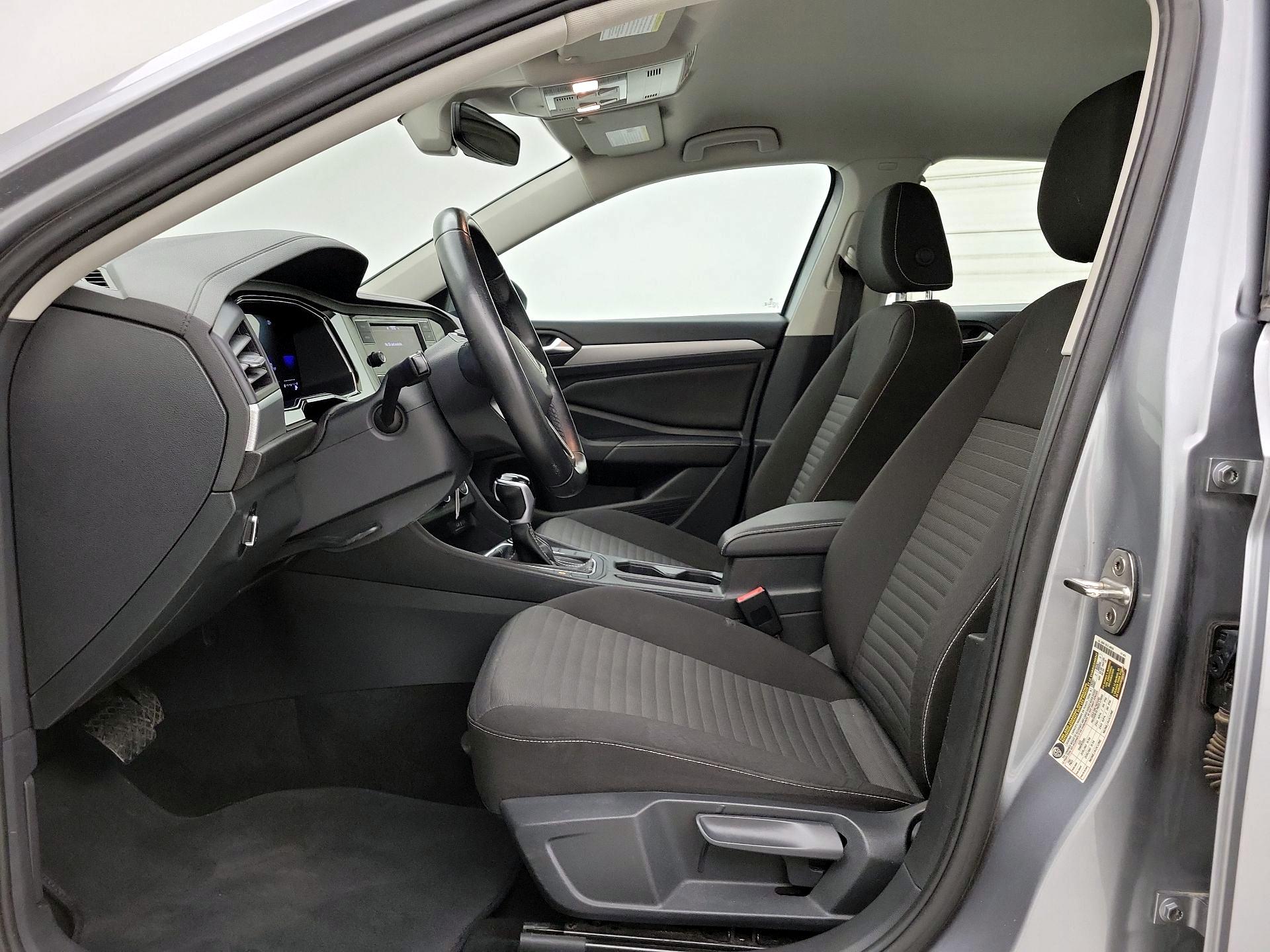 Thumbnail: 2024 Volkswagen Jetta - 11