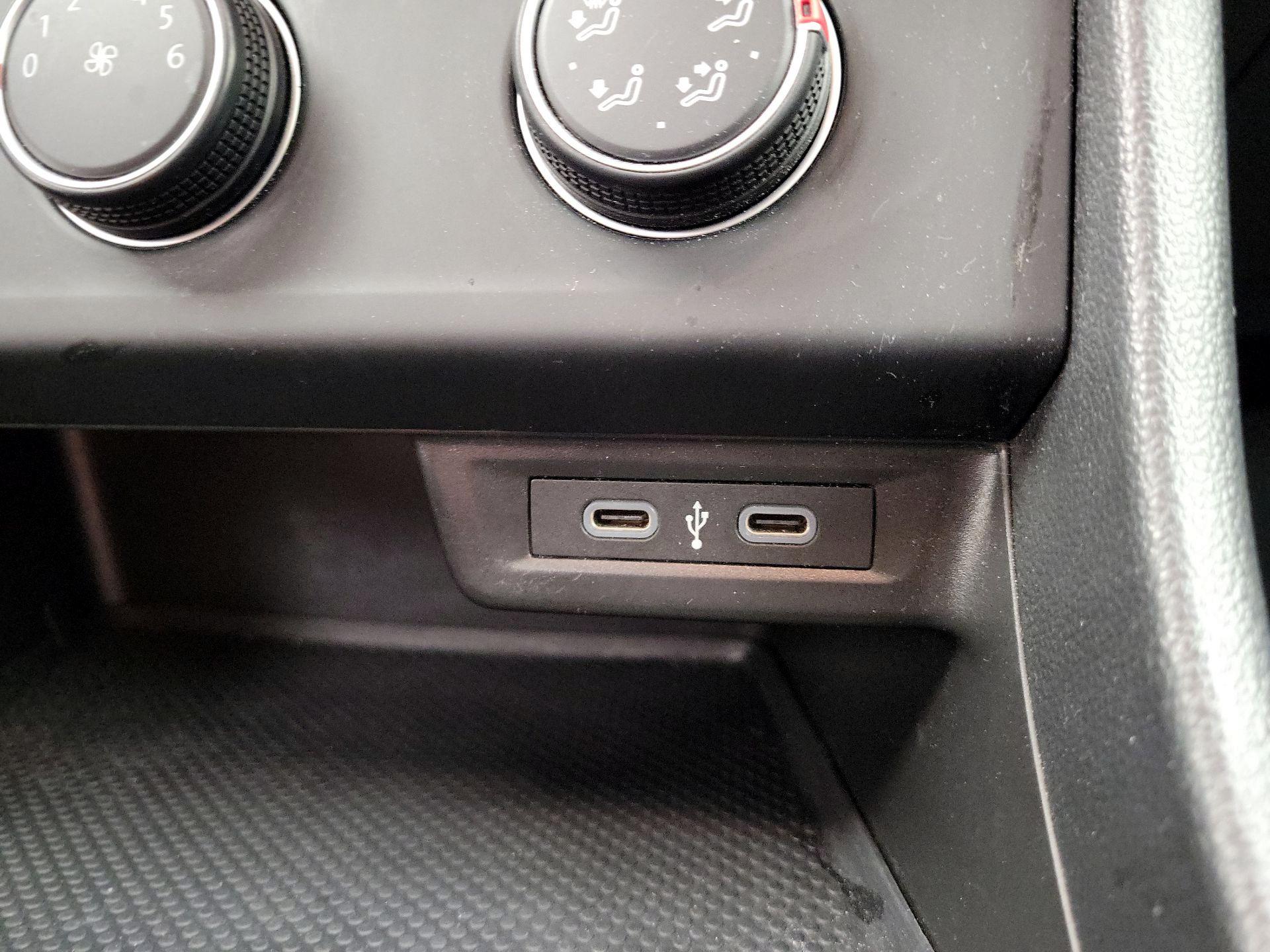 Thumbnail: 2024 Volkswagen Jetta - 18