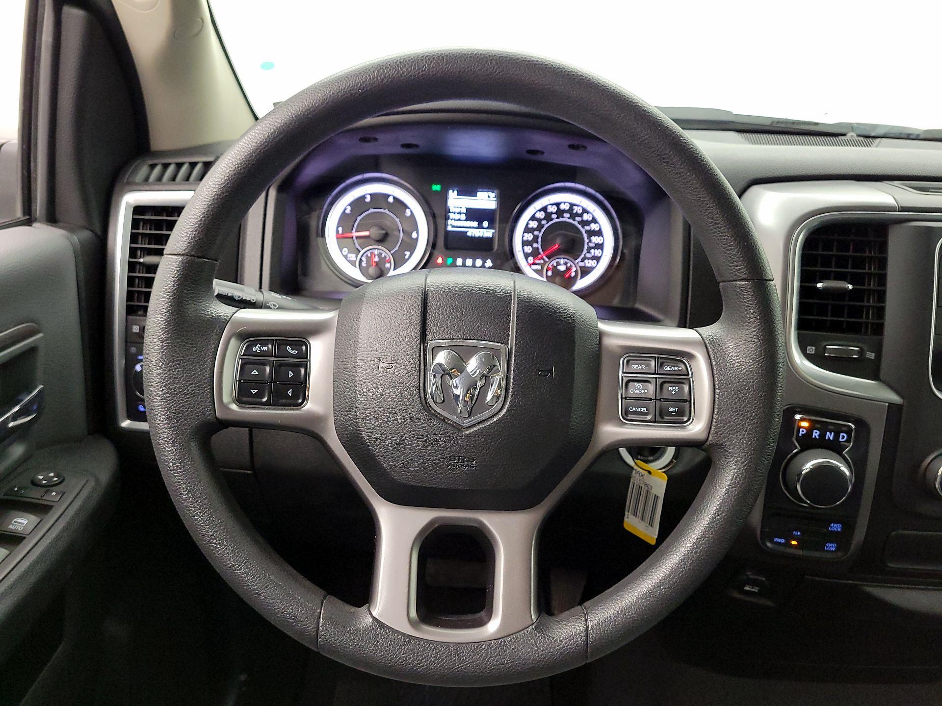 Thumbnail: 2024 RAM 1500 Classic - 10