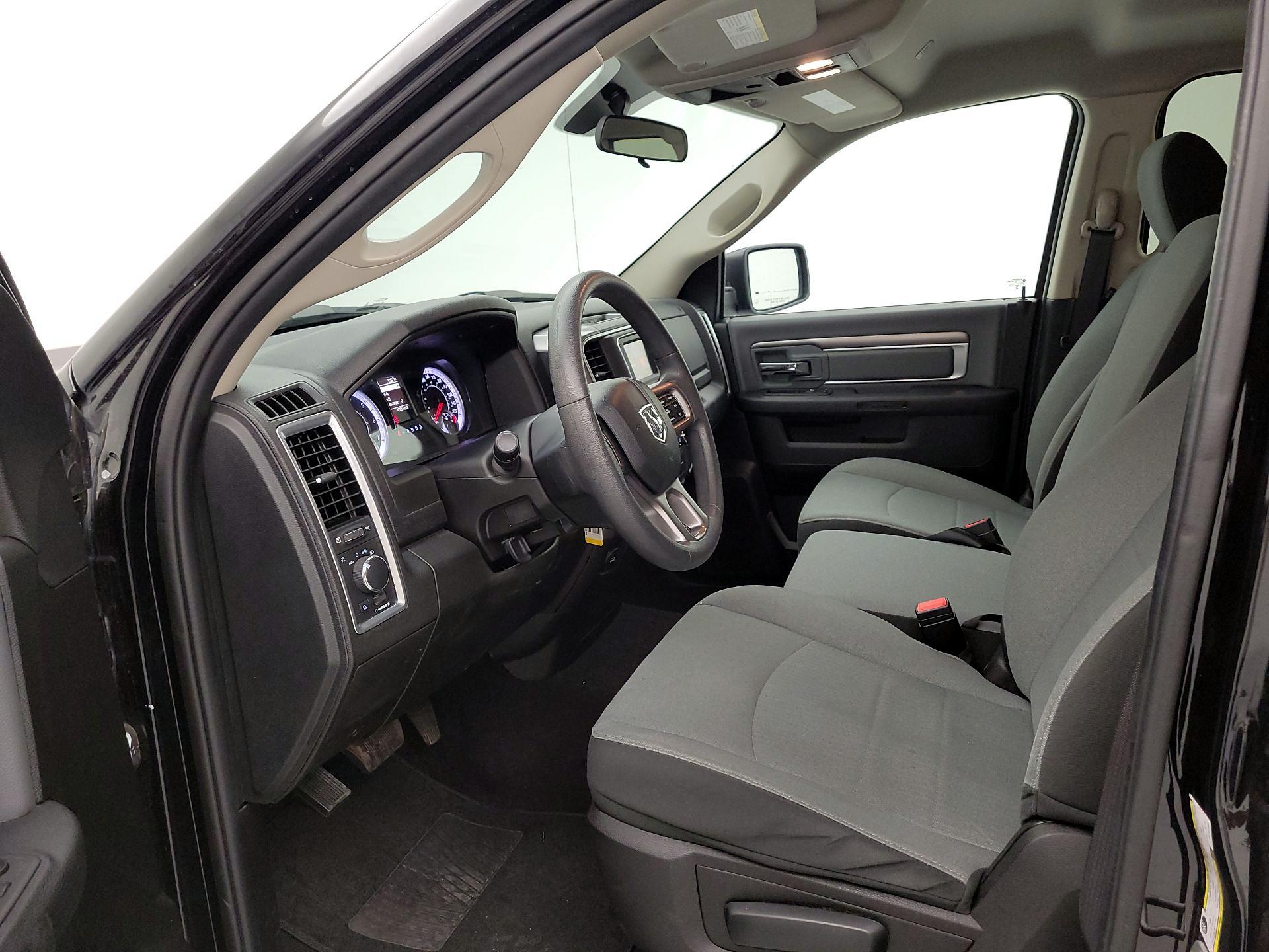 Thumbnail: 2024 RAM 1500 Classic - 11