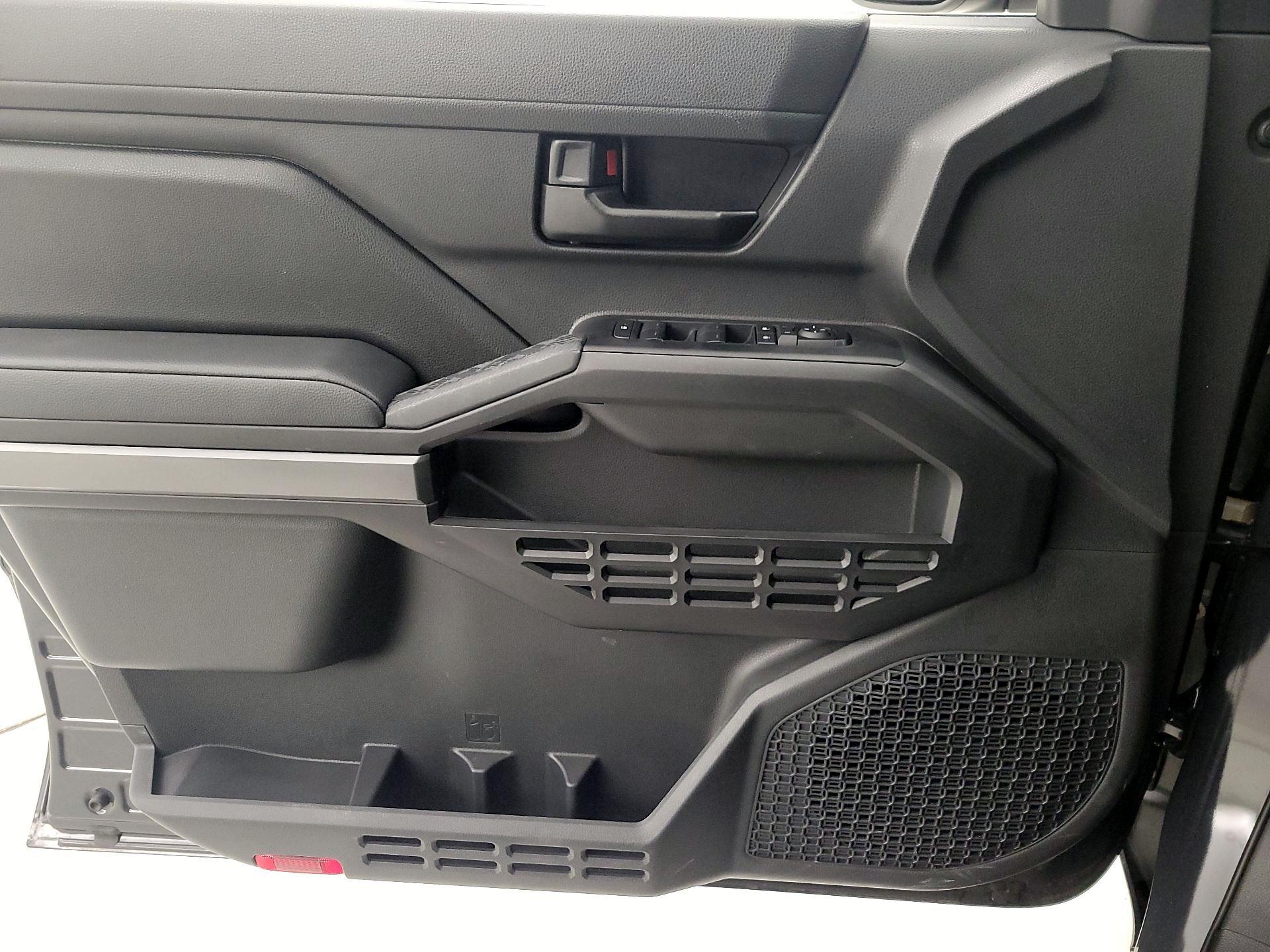 Thumbnail: 2025 Toyota Tacoma - 12