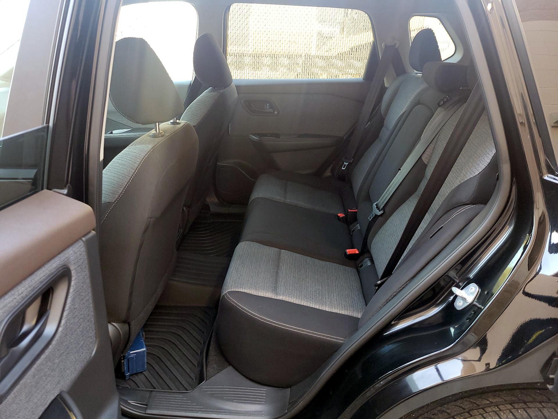 Thumbnail: 2021 Nissan Rogue - 17