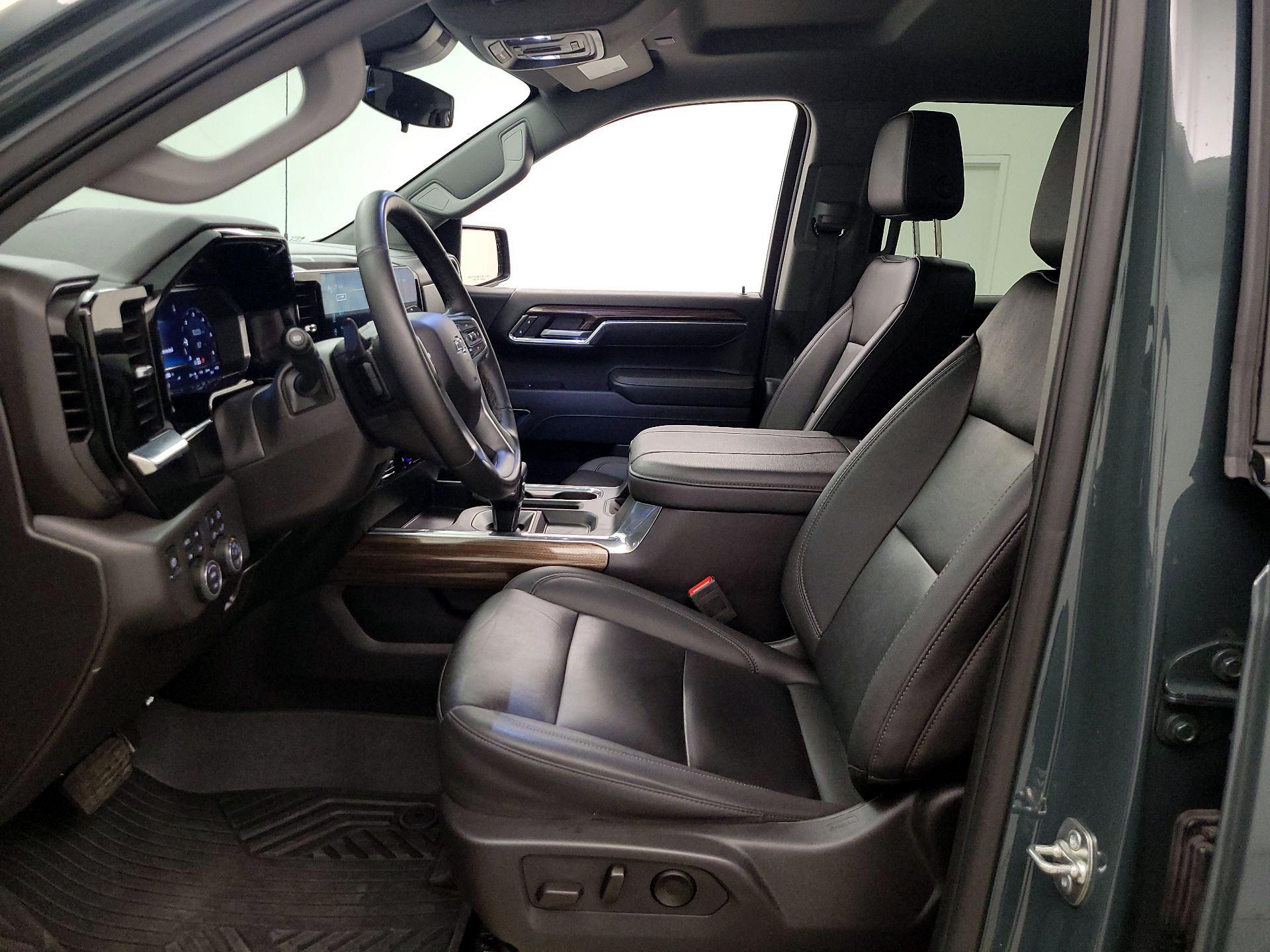 Thumbnail: 2025 Chevrolet Silverado 1500 - 11