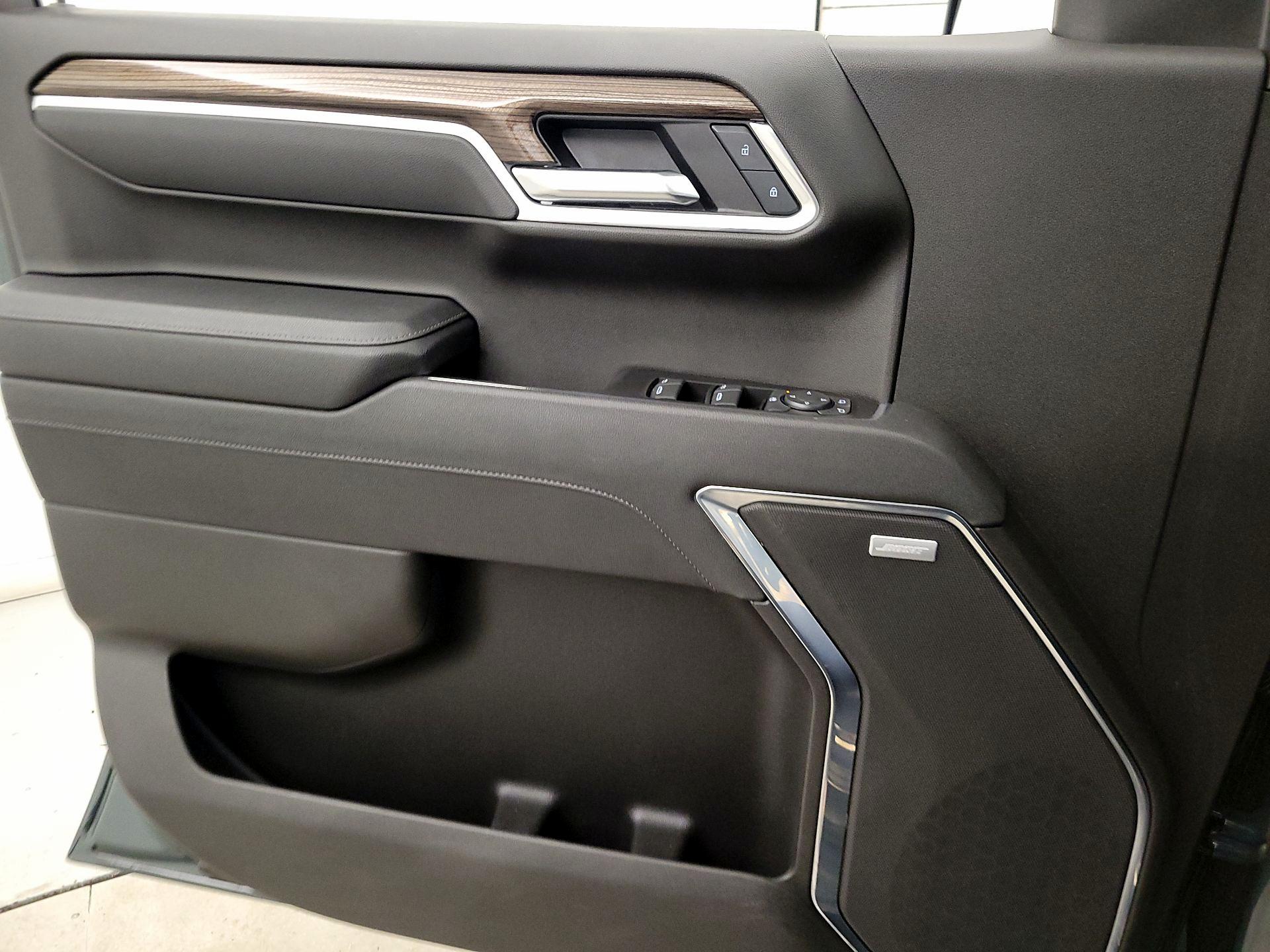 Thumbnail: 2025 Chevrolet Silverado 1500 - 12