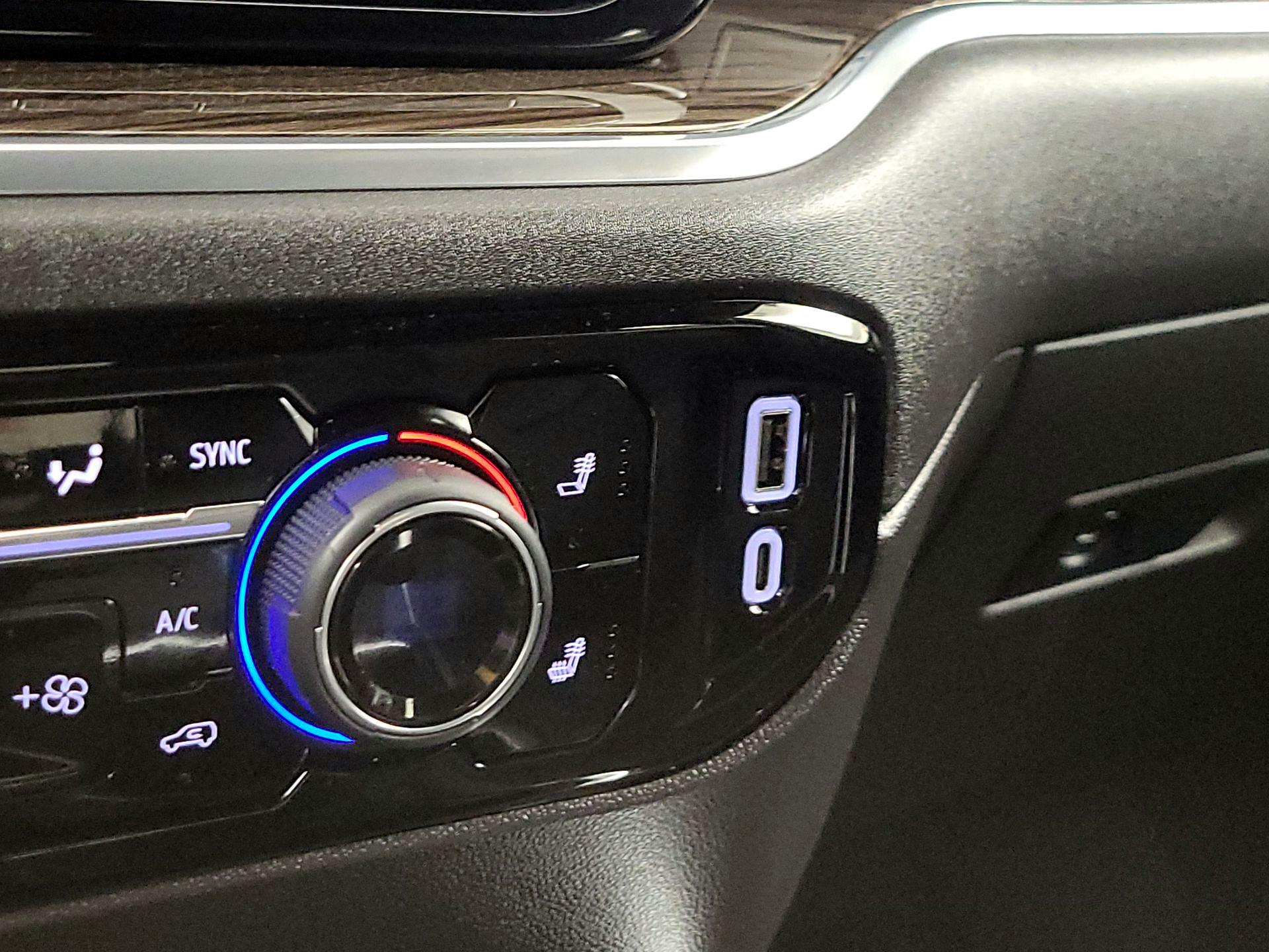 Thumbnail: 2025 Chevrolet Silverado 1500 - 18