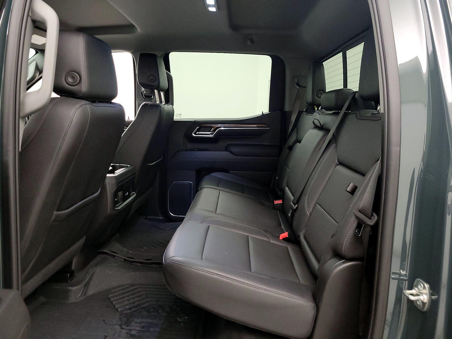 Thumbnail: 2025 Chevrolet Silverado 1500 - 19