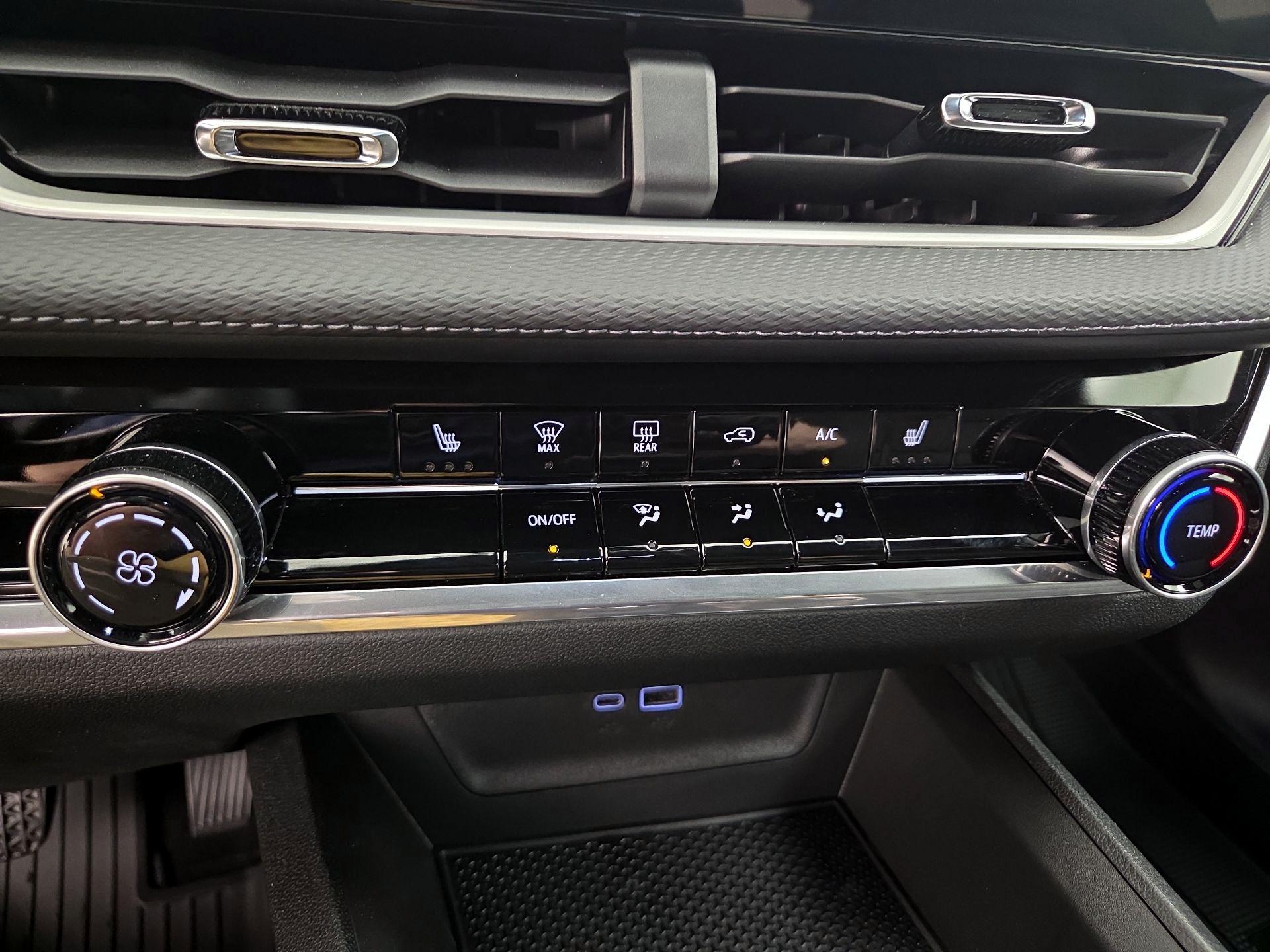 Thumbnail: 2026 Chevrolet Equinox - 17