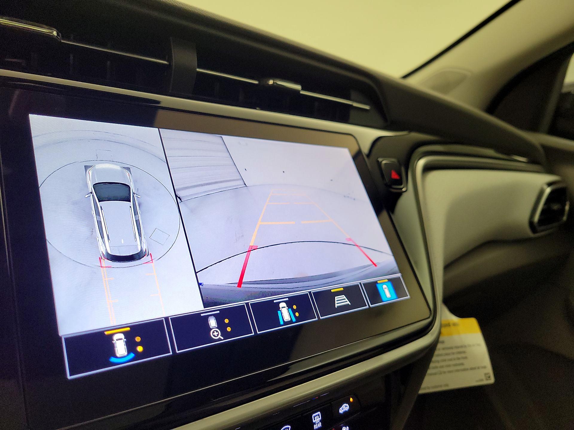 Thumbnail: 2022 Chevrolet Bolt EUV - 15