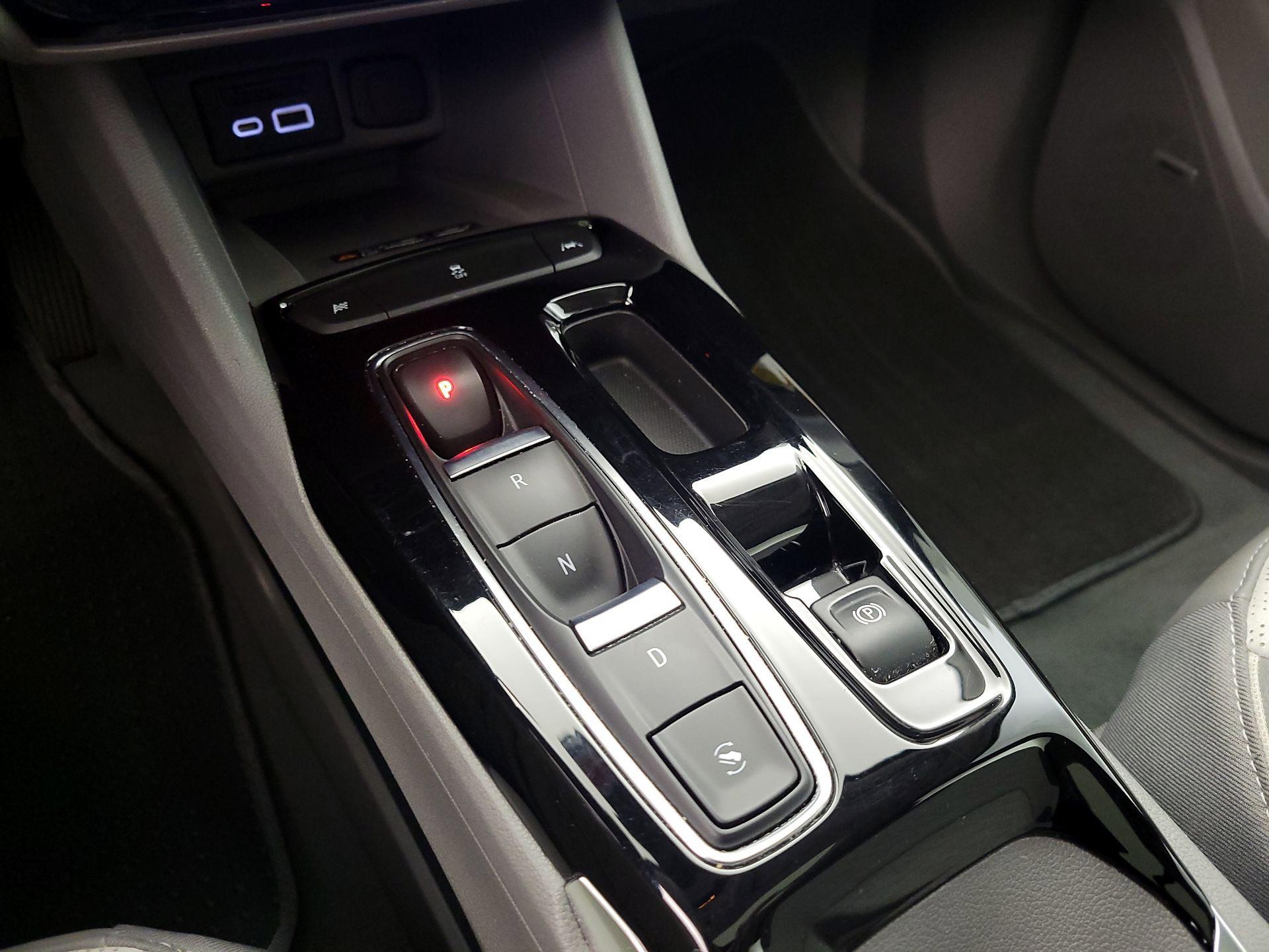 Thumbnail: 2022 Chevrolet Bolt EUV - 18