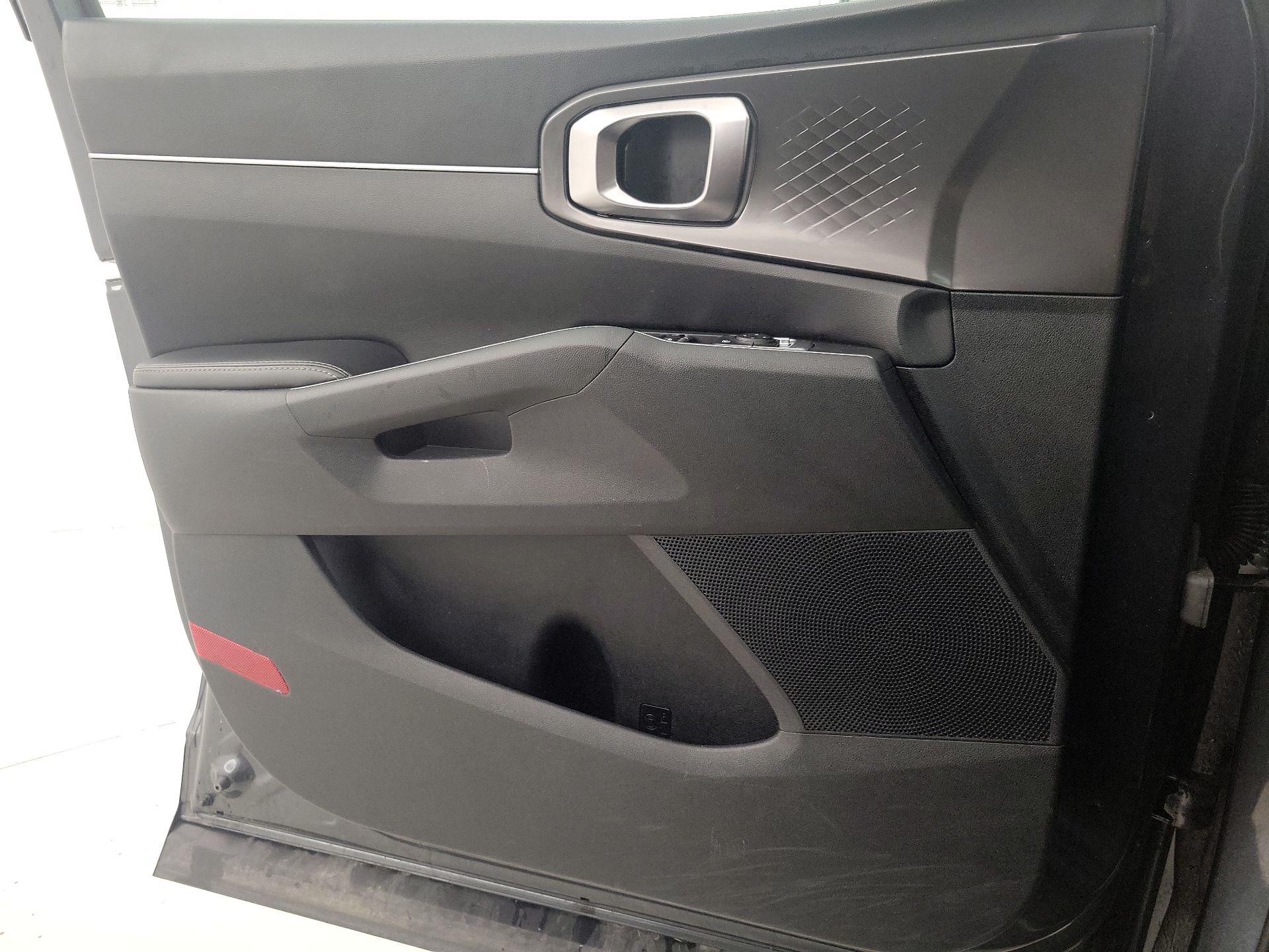 Thumbnail: 2024 Kia Sorento - 12