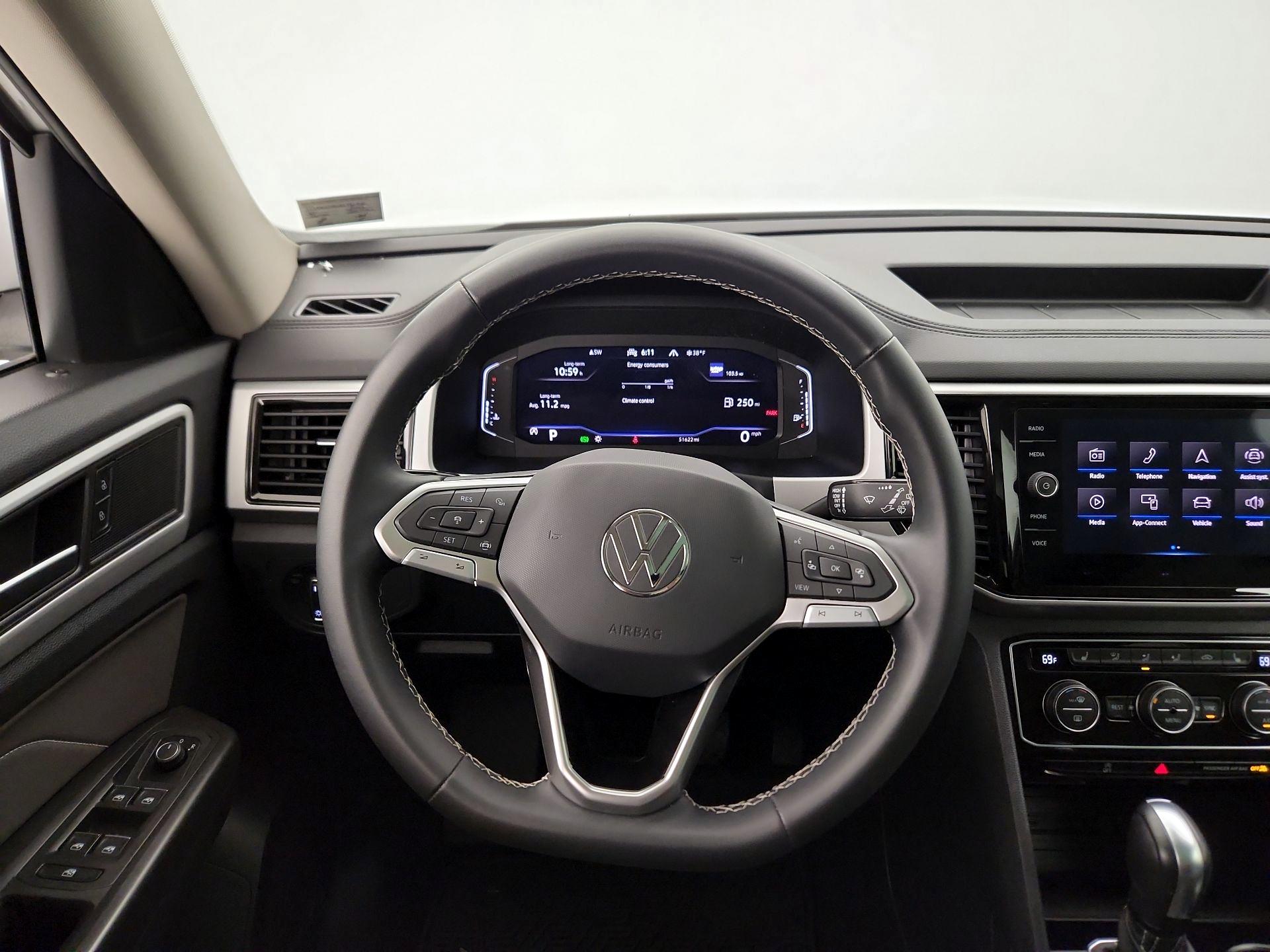 Thumbnail: 2022 Volkswagen Atlas - 10