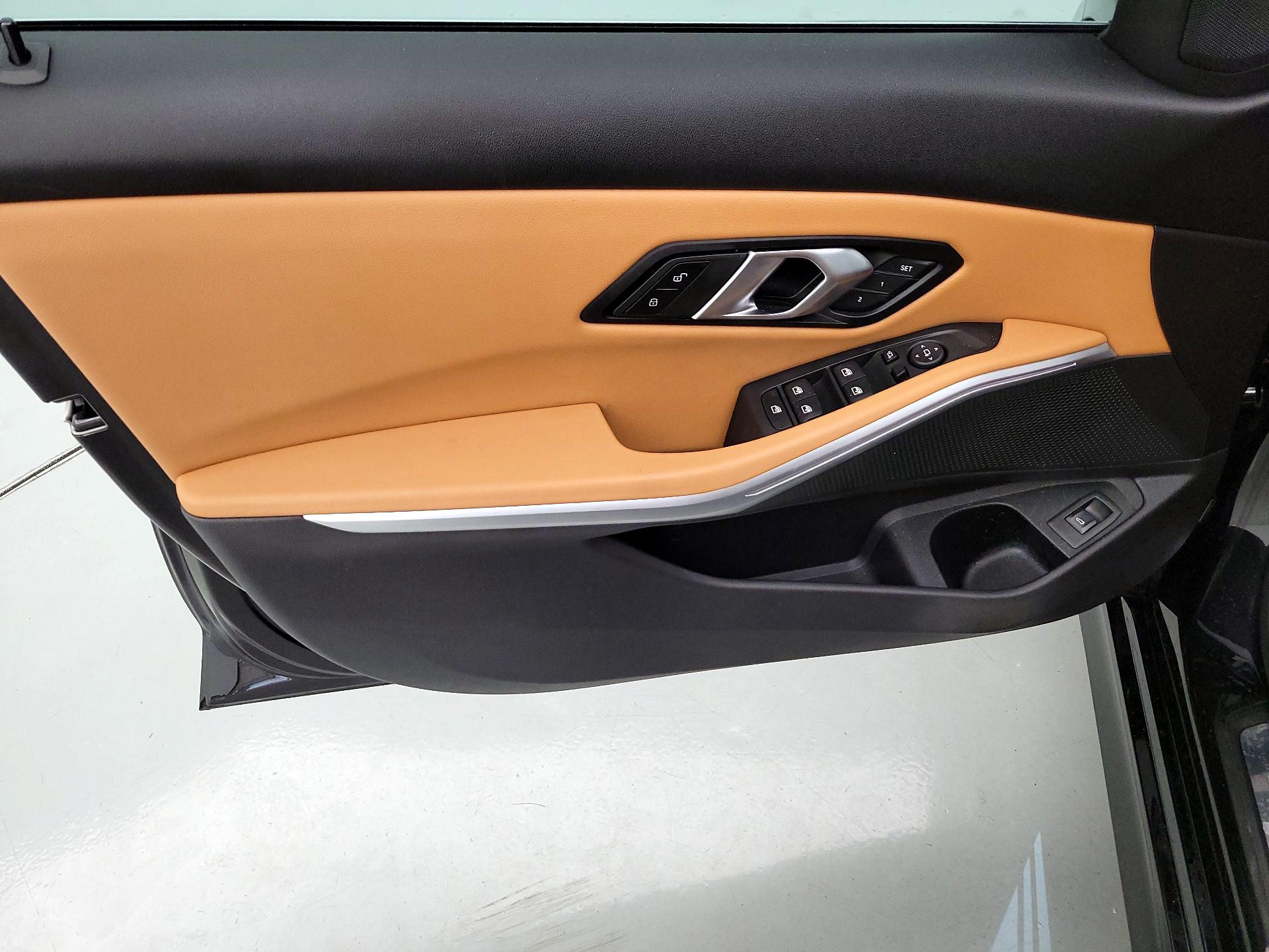 Thumbnail: 2024 BMW 3 Series - 12