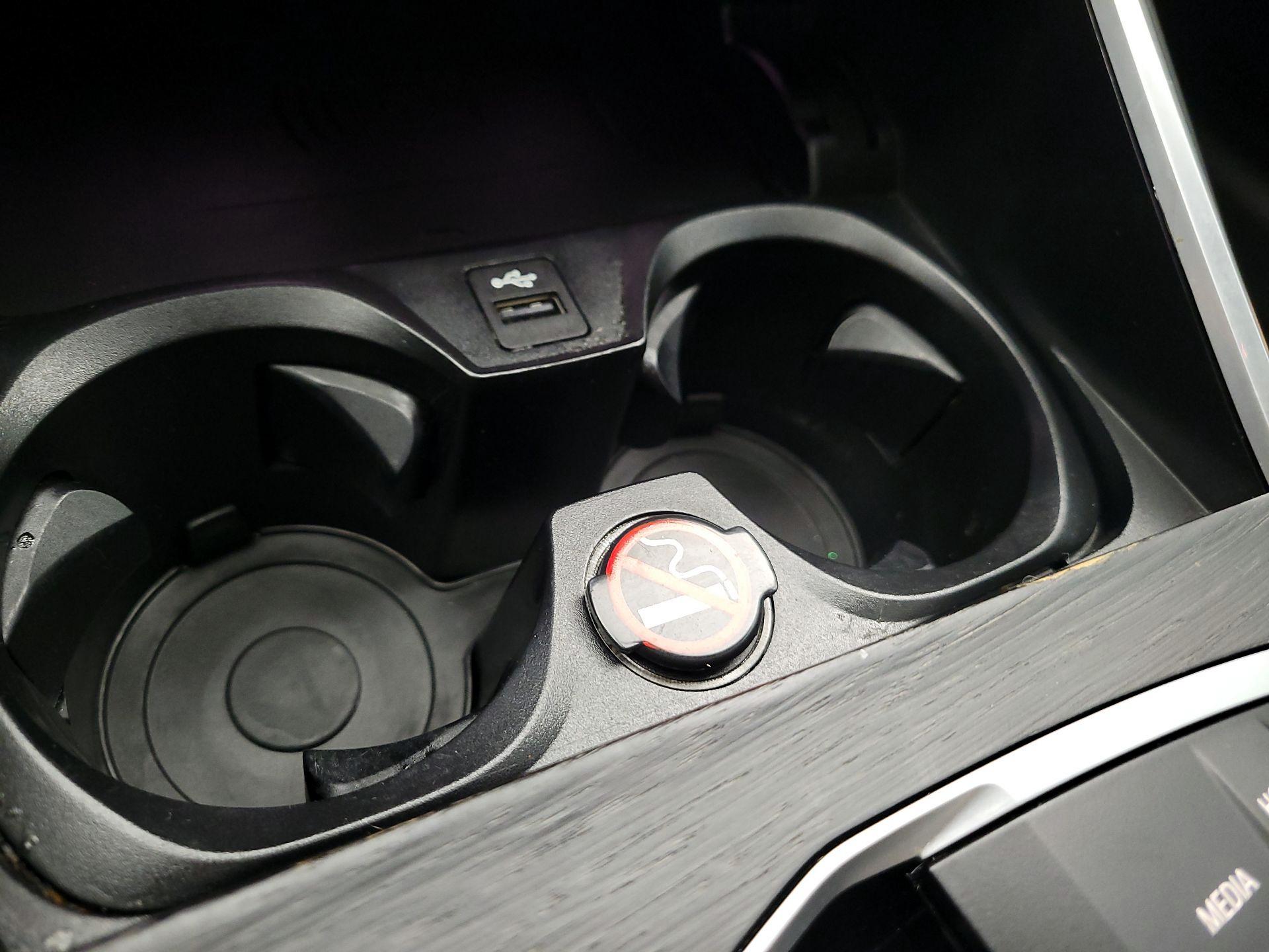 Thumbnail: 2024 BMW 3 Series - 19