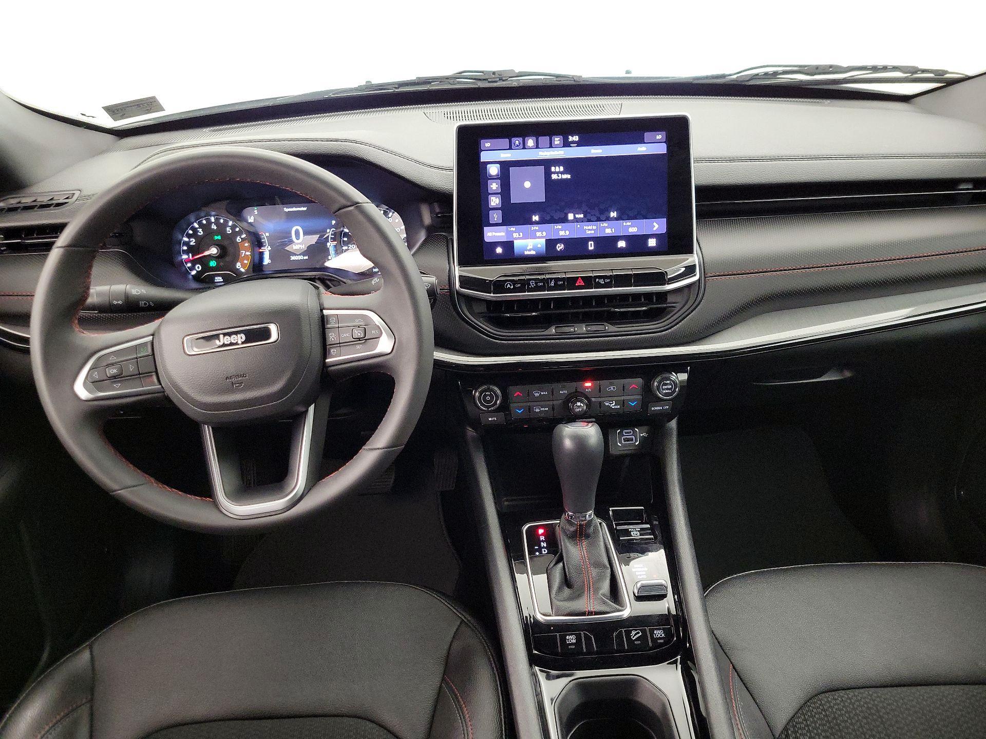 Thumbnail: 2024 Jeep Compass - 9