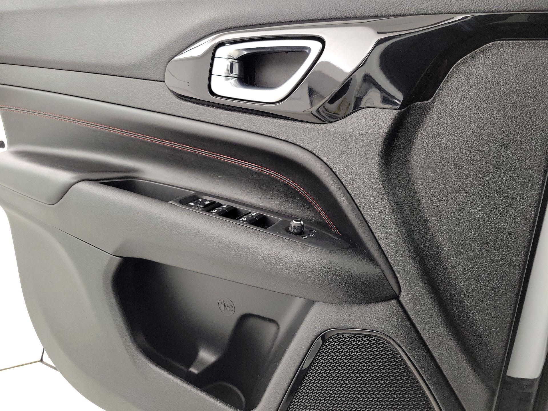 Thumbnail: 2024 Jeep Compass - 12