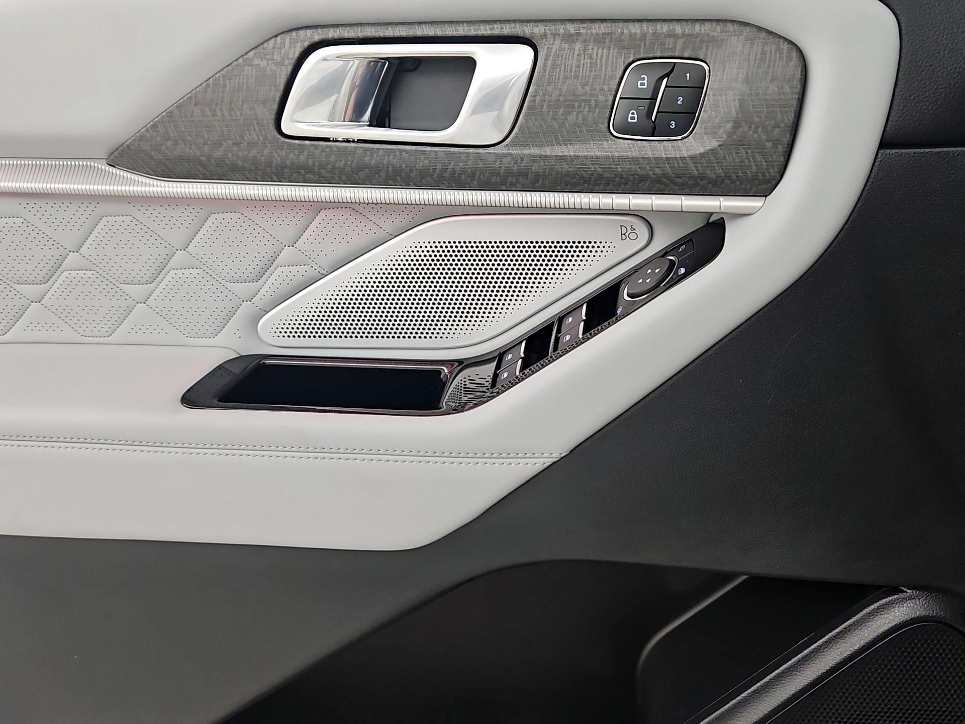 Thumbnail: 2026 Ford Explorer - 12