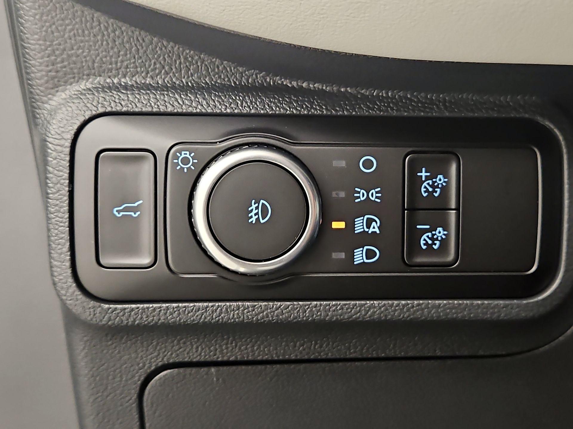 Thumbnail: 2026 Ford Explorer - 13