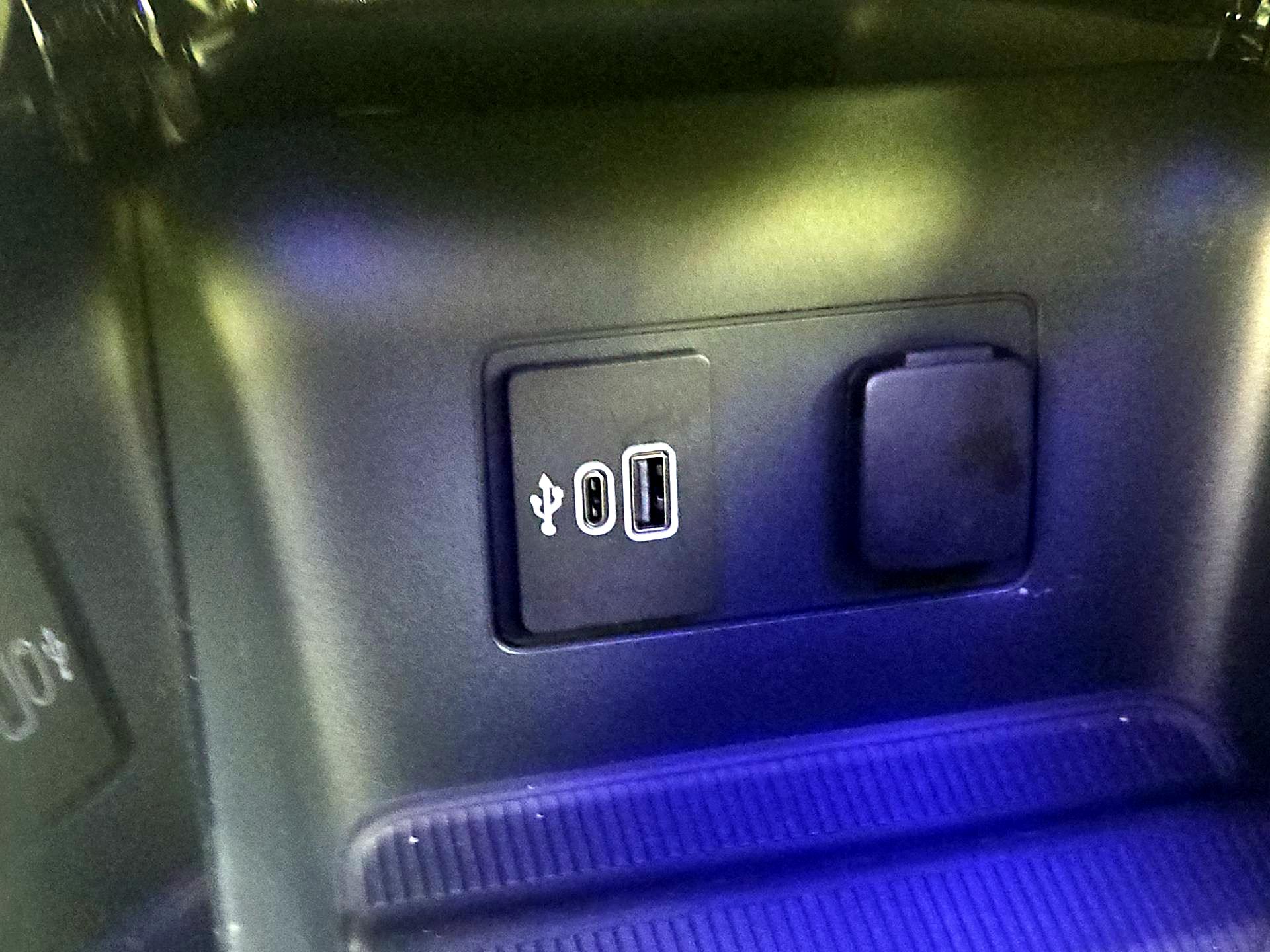 Thumbnail: 2026 Ford Explorer - 18