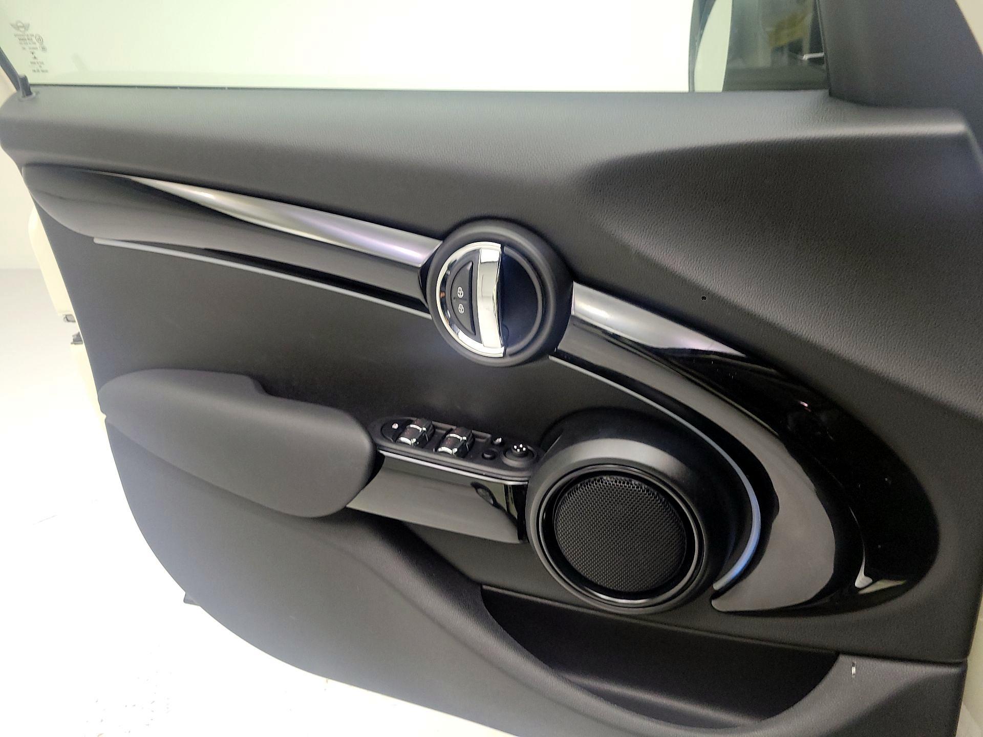 Thumbnail: 2023 MINI Cooper Hardtop - 10
