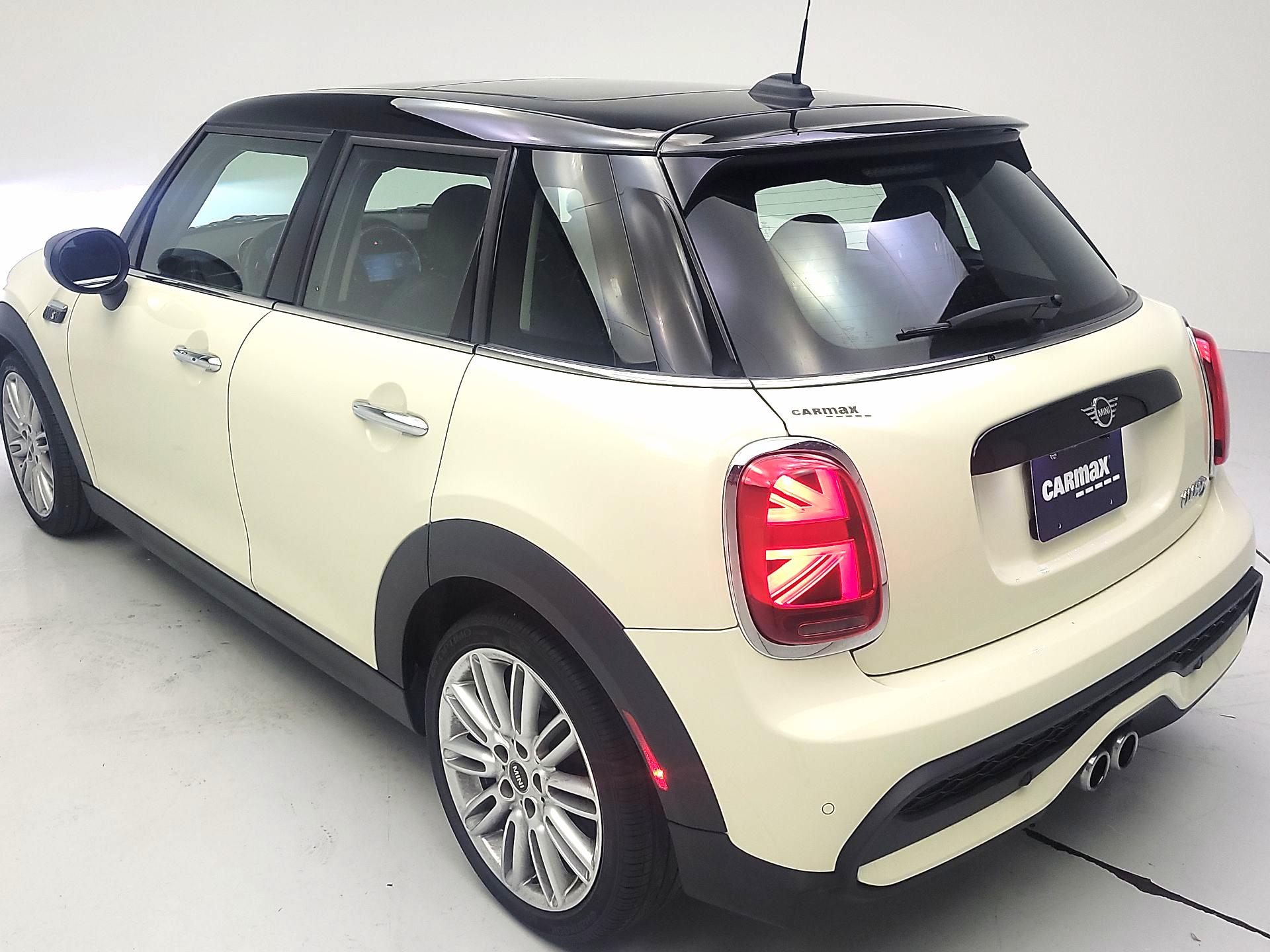 Thumbnail: 2023 MINI Cooper Hardtop - 7