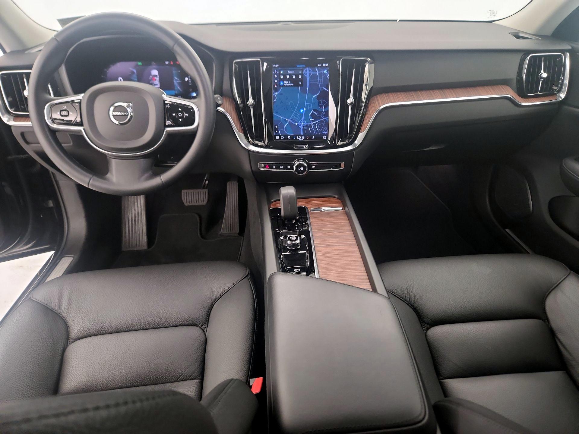 Thumbnail: 2023 Volvo S60 - 11