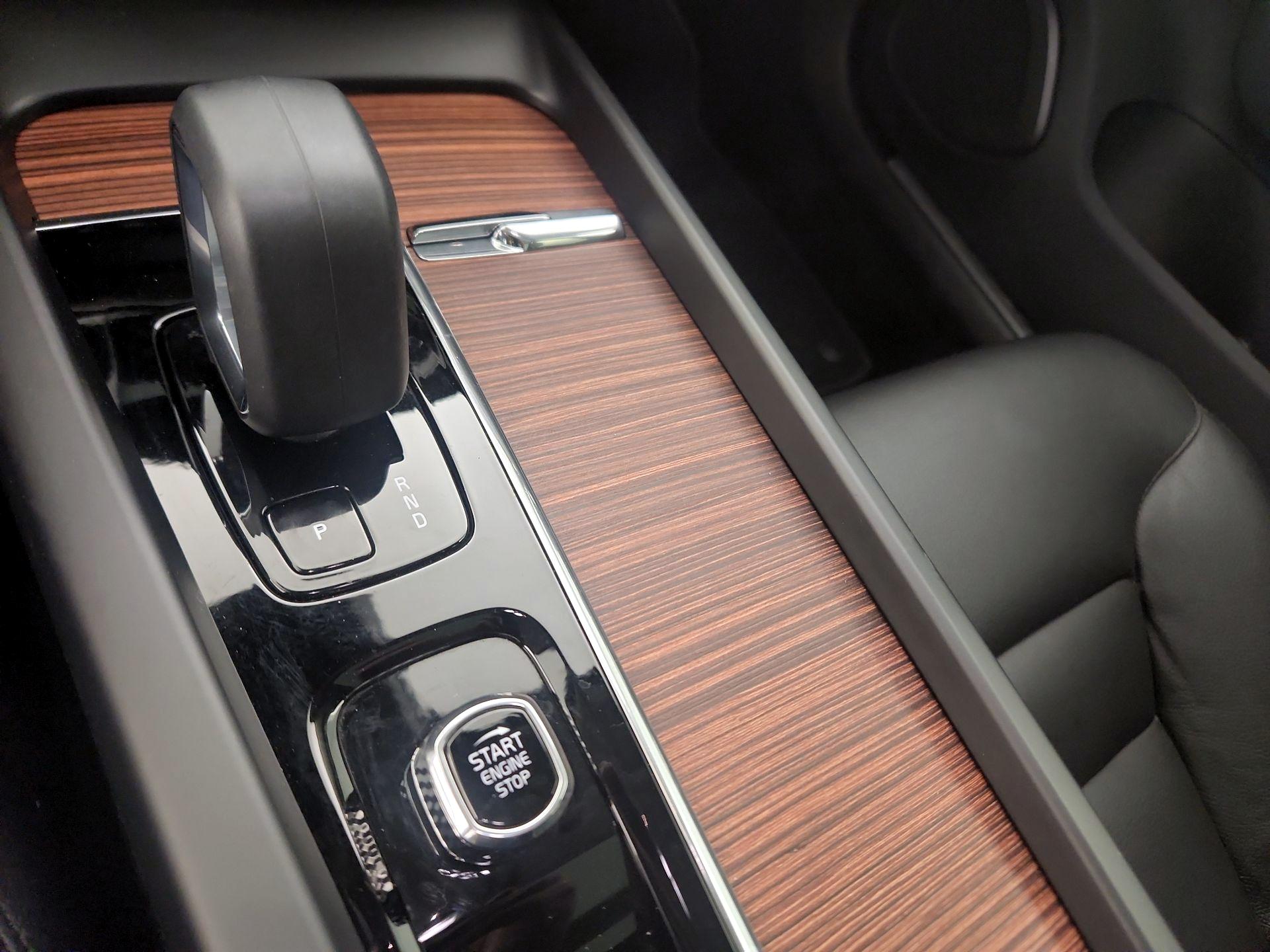 Thumbnail: 2023 Volvo S60 - 18