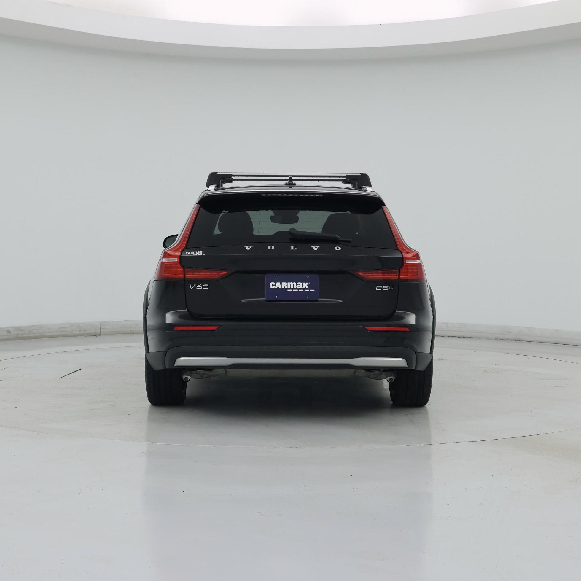 Thumbnail: 2023 Volvo S60 - 6