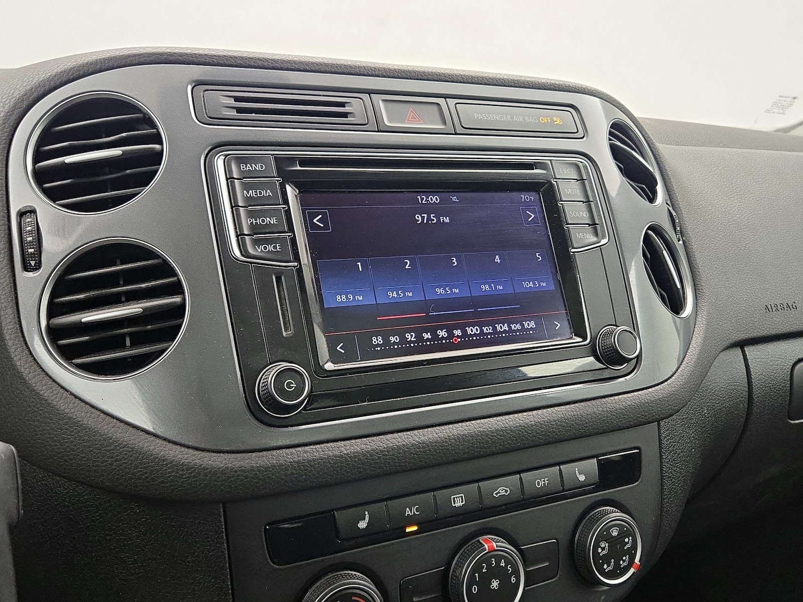 2017 Volkswagen Tiguan Wolfsburg Edition - Photo 16