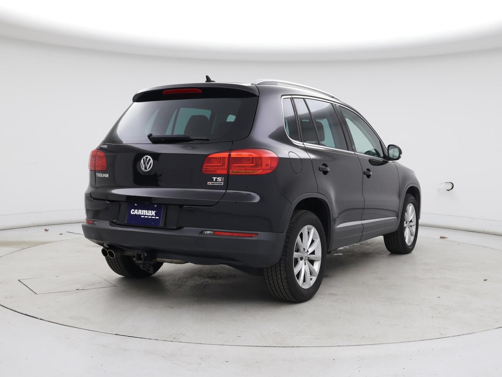 2017 Volkswagen Tiguan Wolfsburg Edition - Photo 9