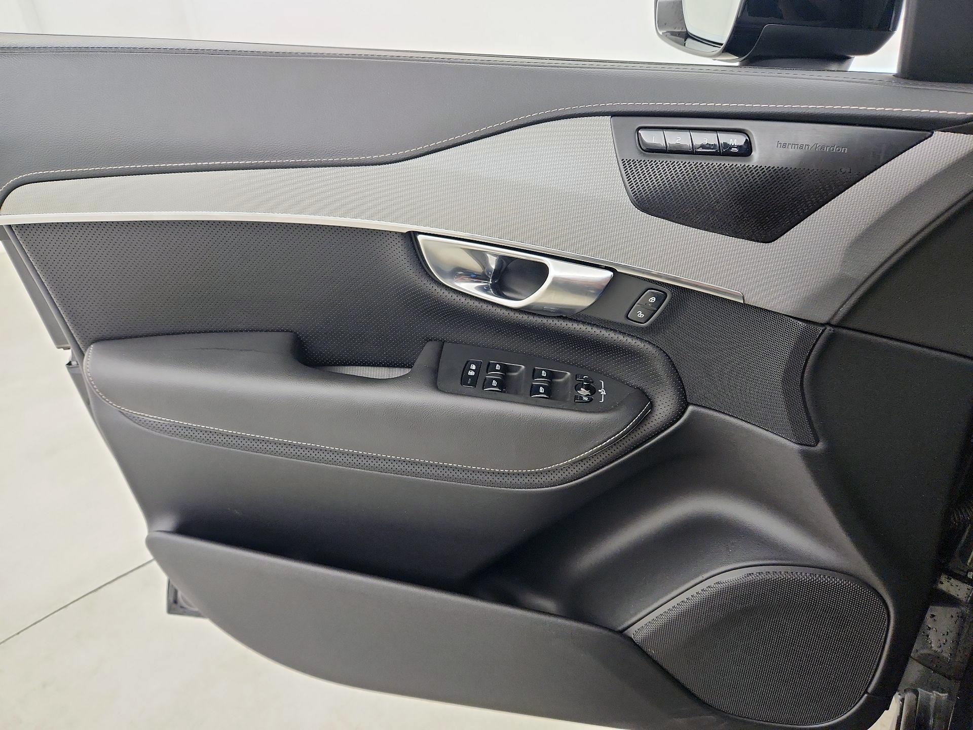 Thumbnail: 2022 Volvo XC90 - 12