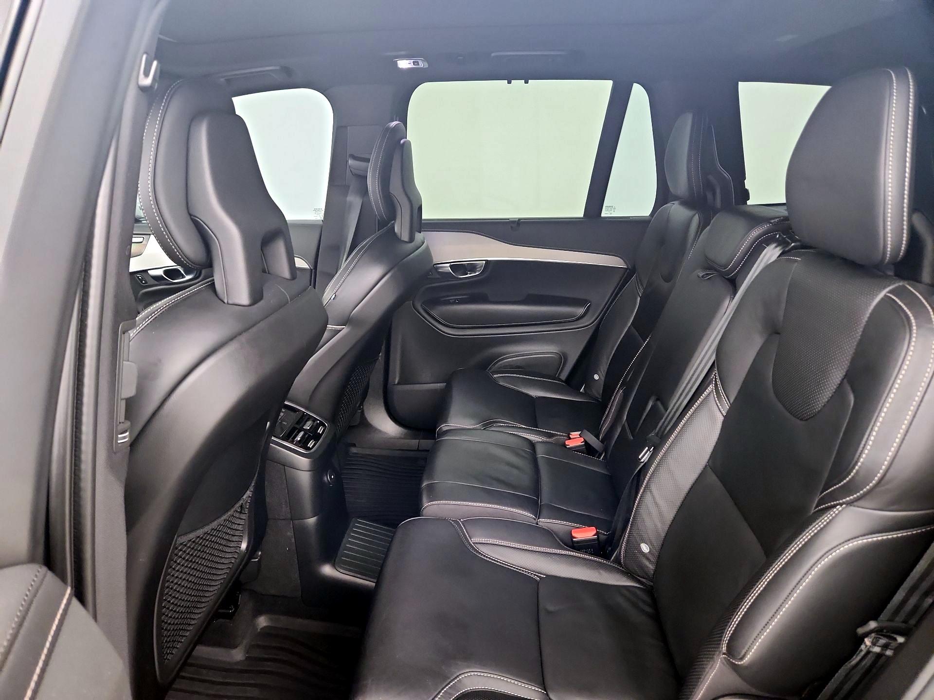 Thumbnail: 2022 Volvo XC90 - 20