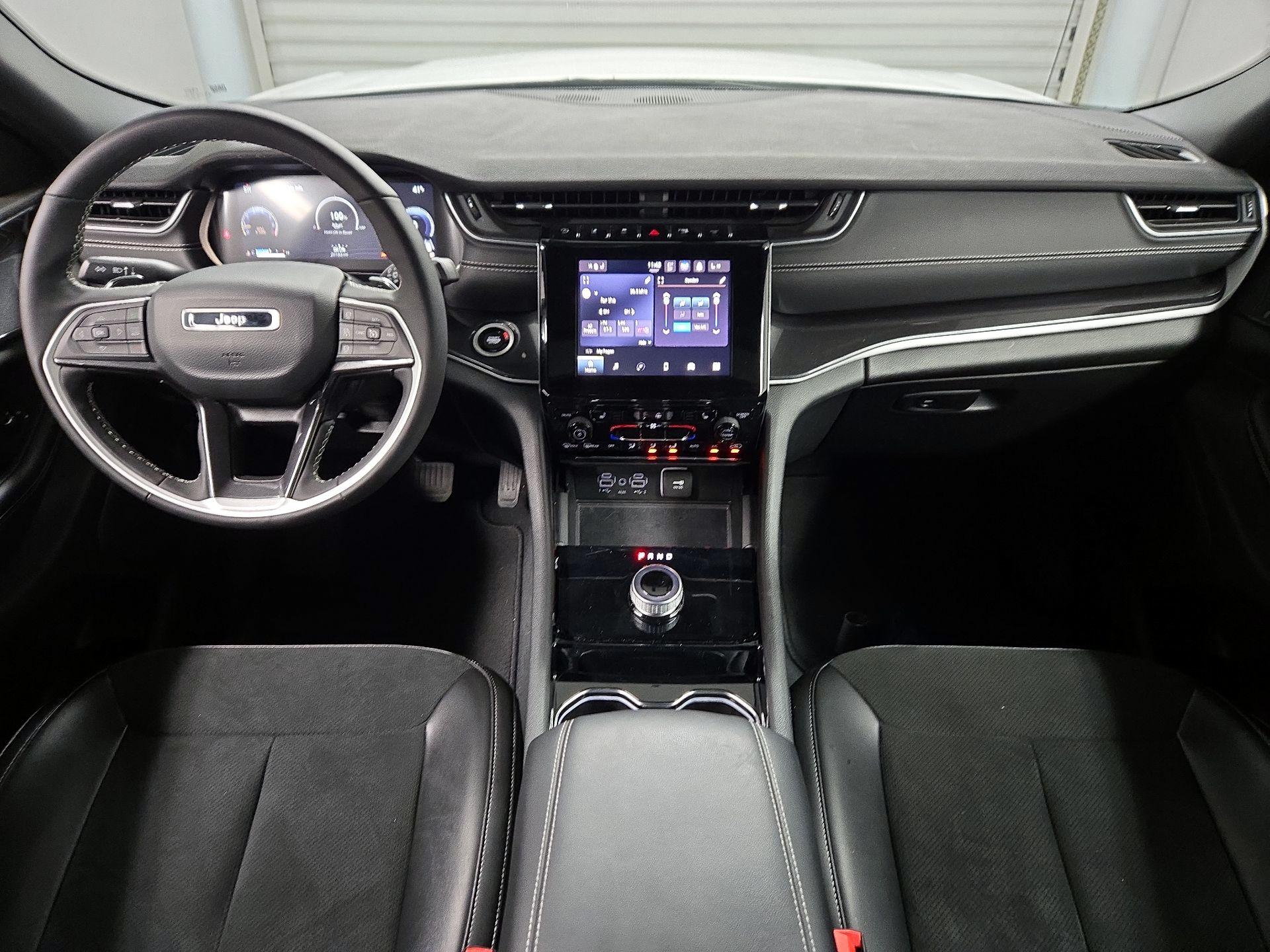 Thumbnail: 2023 Jeep Grand Cherokee - 9