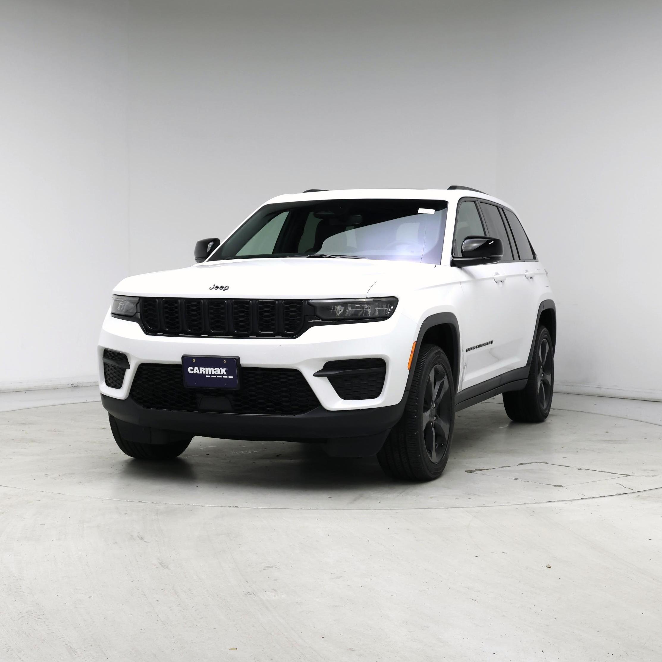 Thumbnail: 2023 Jeep Grand Cherokee - 4