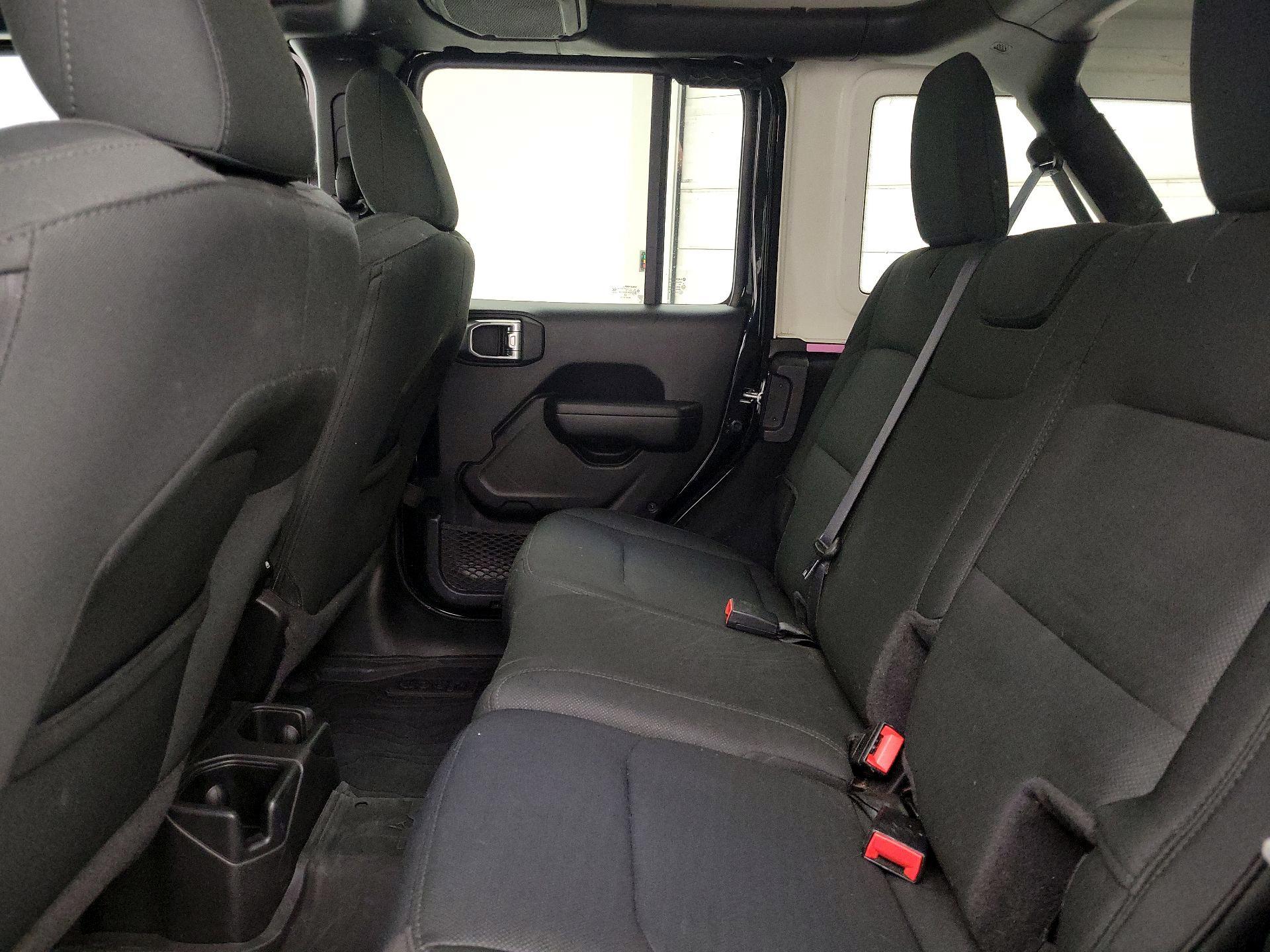 Thumbnail: 2022 Jeep Wrangler - 19