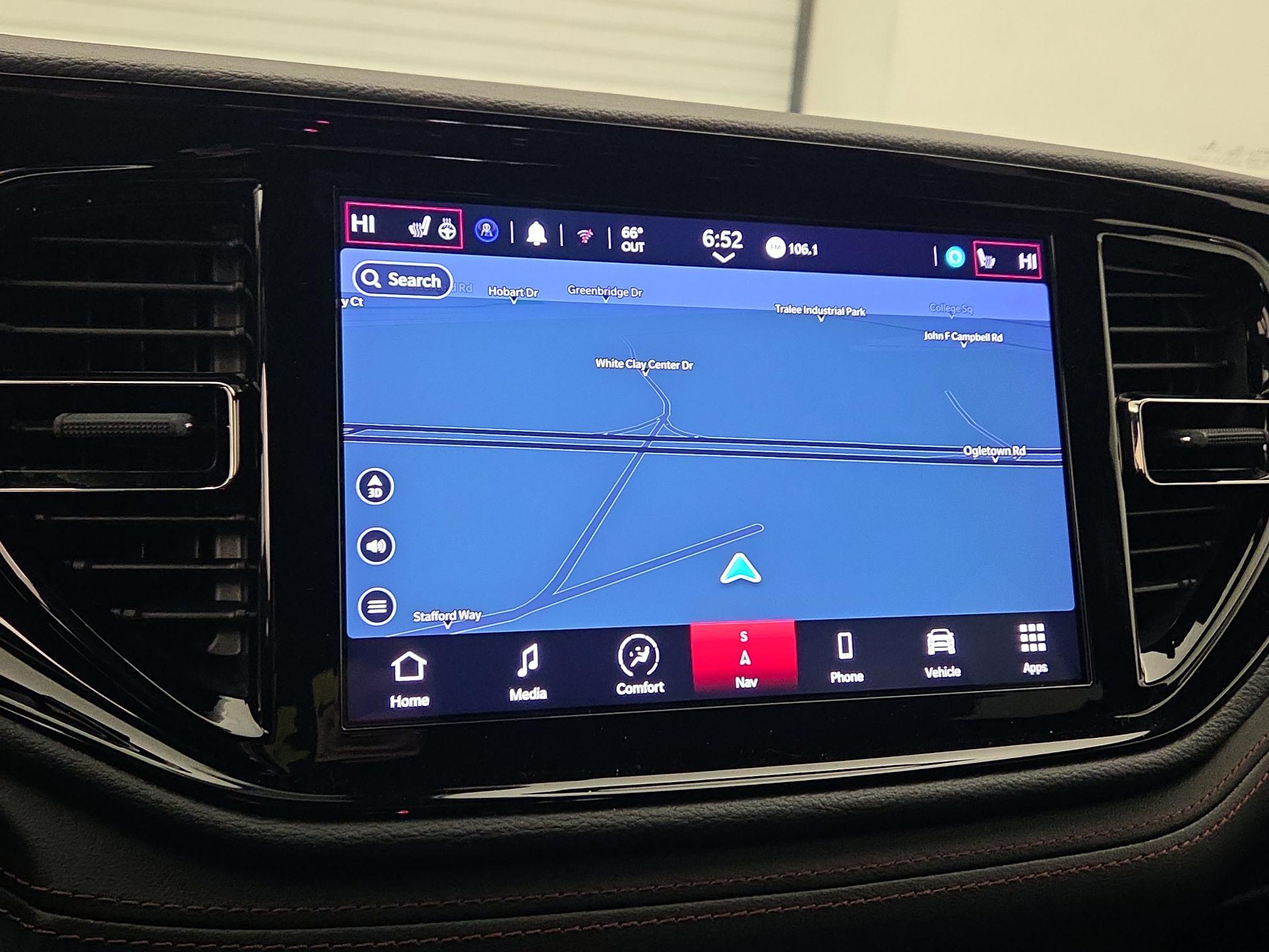 Thumbnail: 2022 Dodge Durango - 14