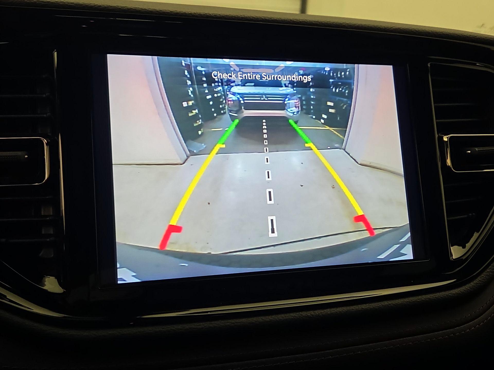 Thumbnail: 2022 Dodge Durango - 15