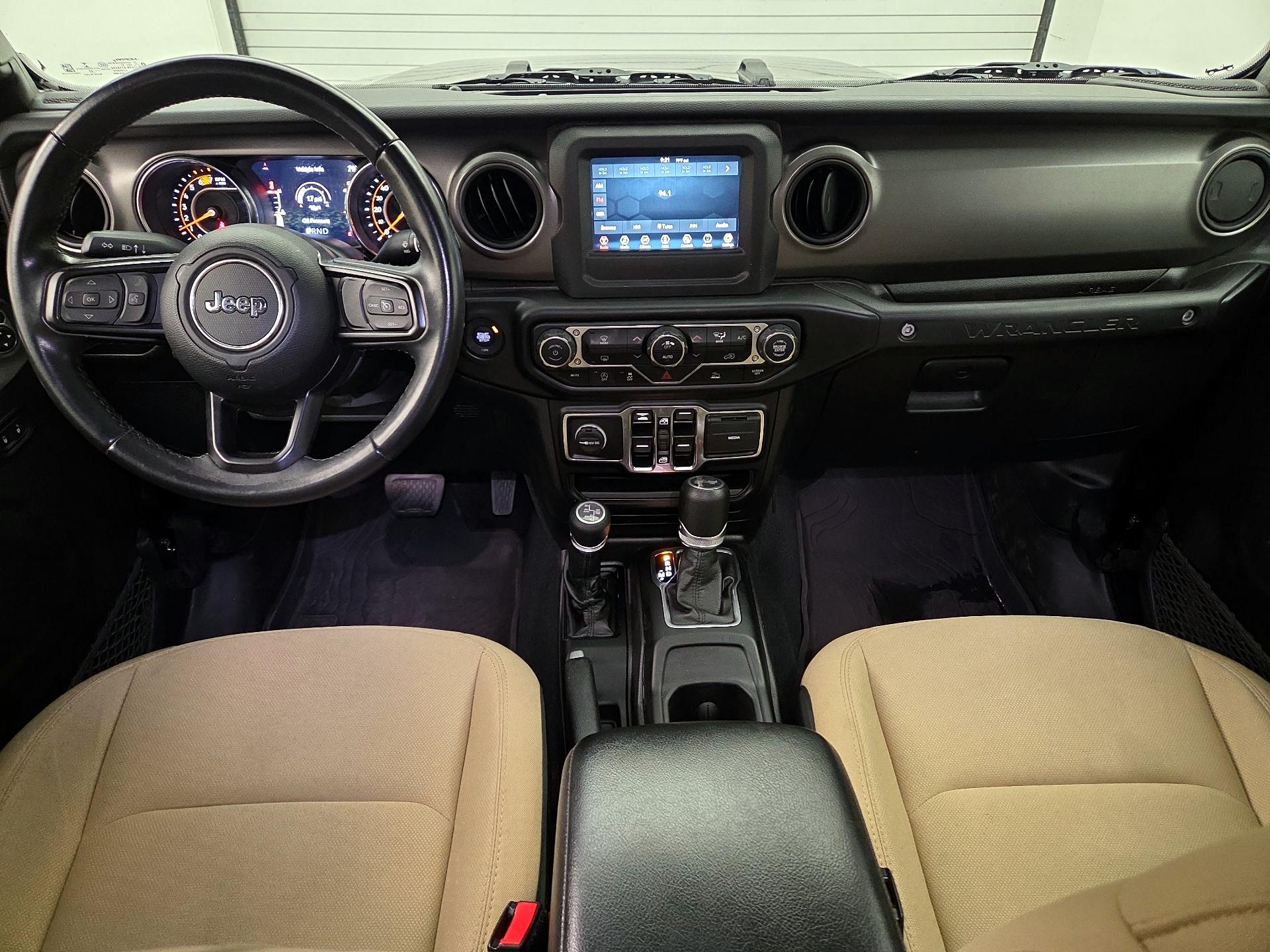 Thumbnail: 2022 Jeep Wrangler - 9
