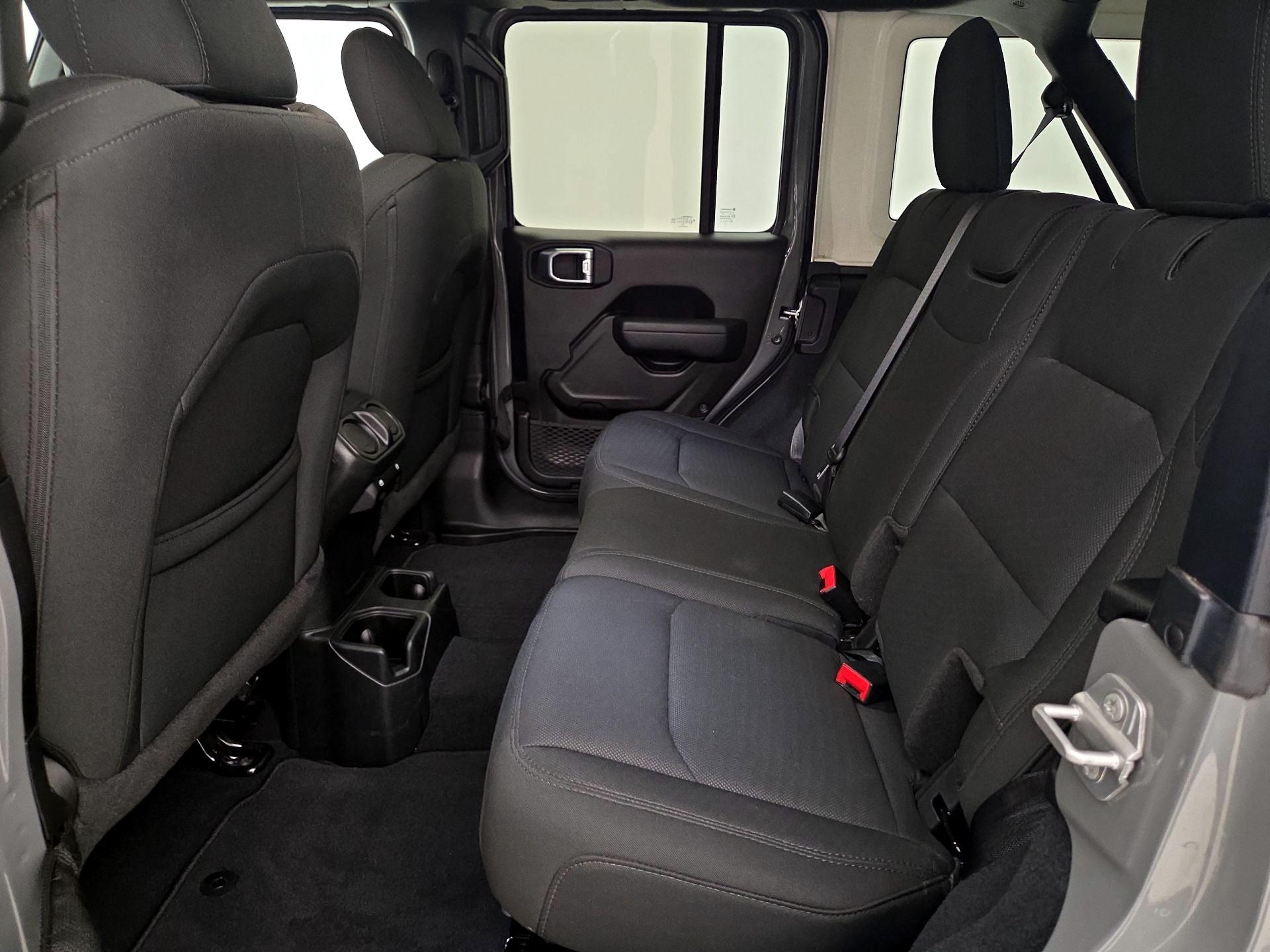 Thumbnail: 2022 Jeep Wrangler - 19