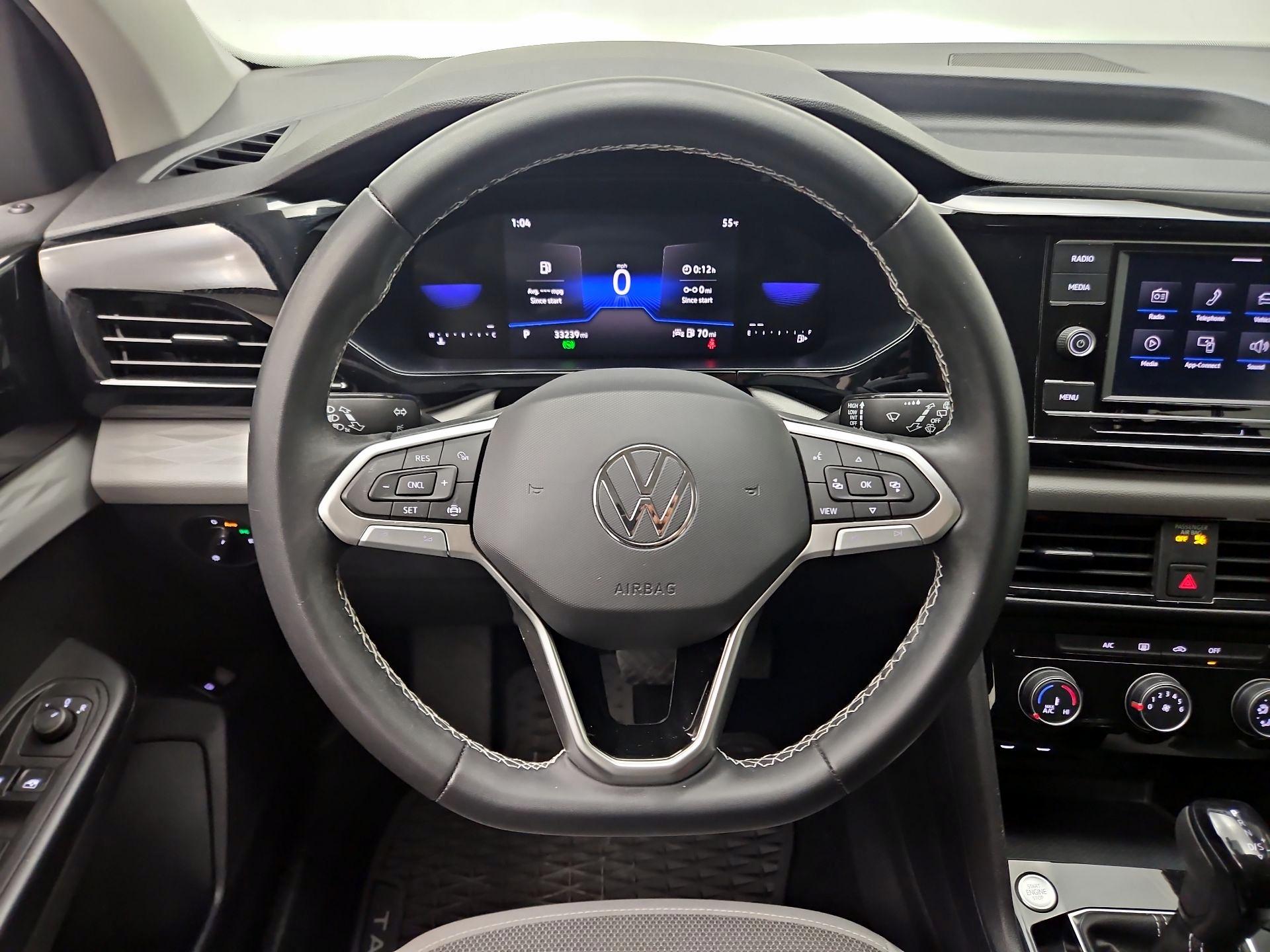 Thumbnail: 2023 Volkswagen Taos - 10