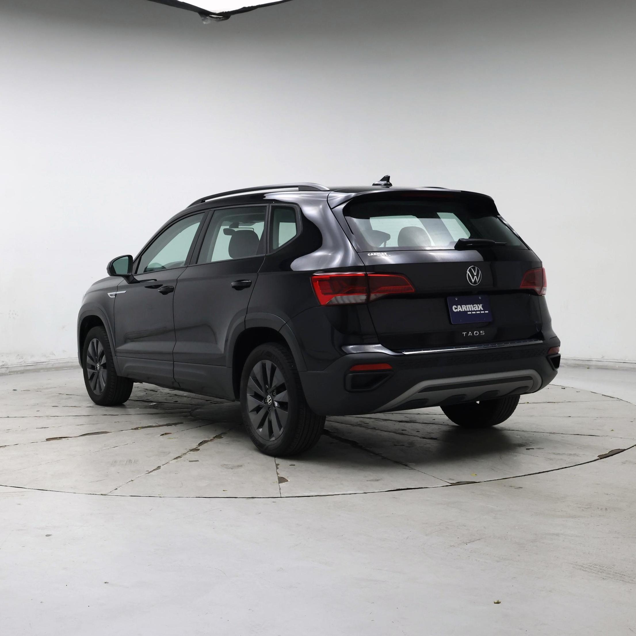 Thumbnail: 2023 Volkswagen Taos - 2