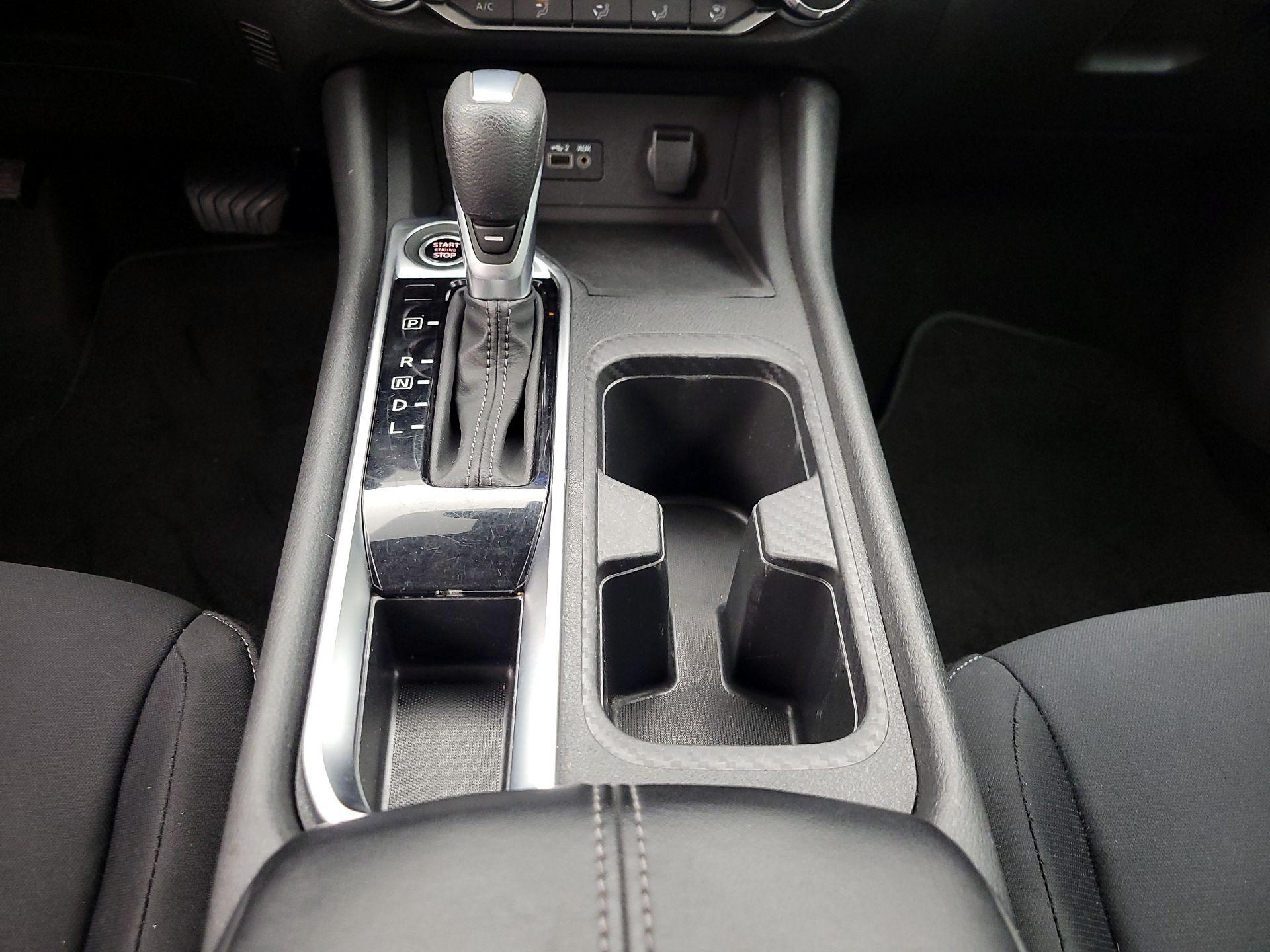 Thumbnail: 2023 Nissan Sentra - 17